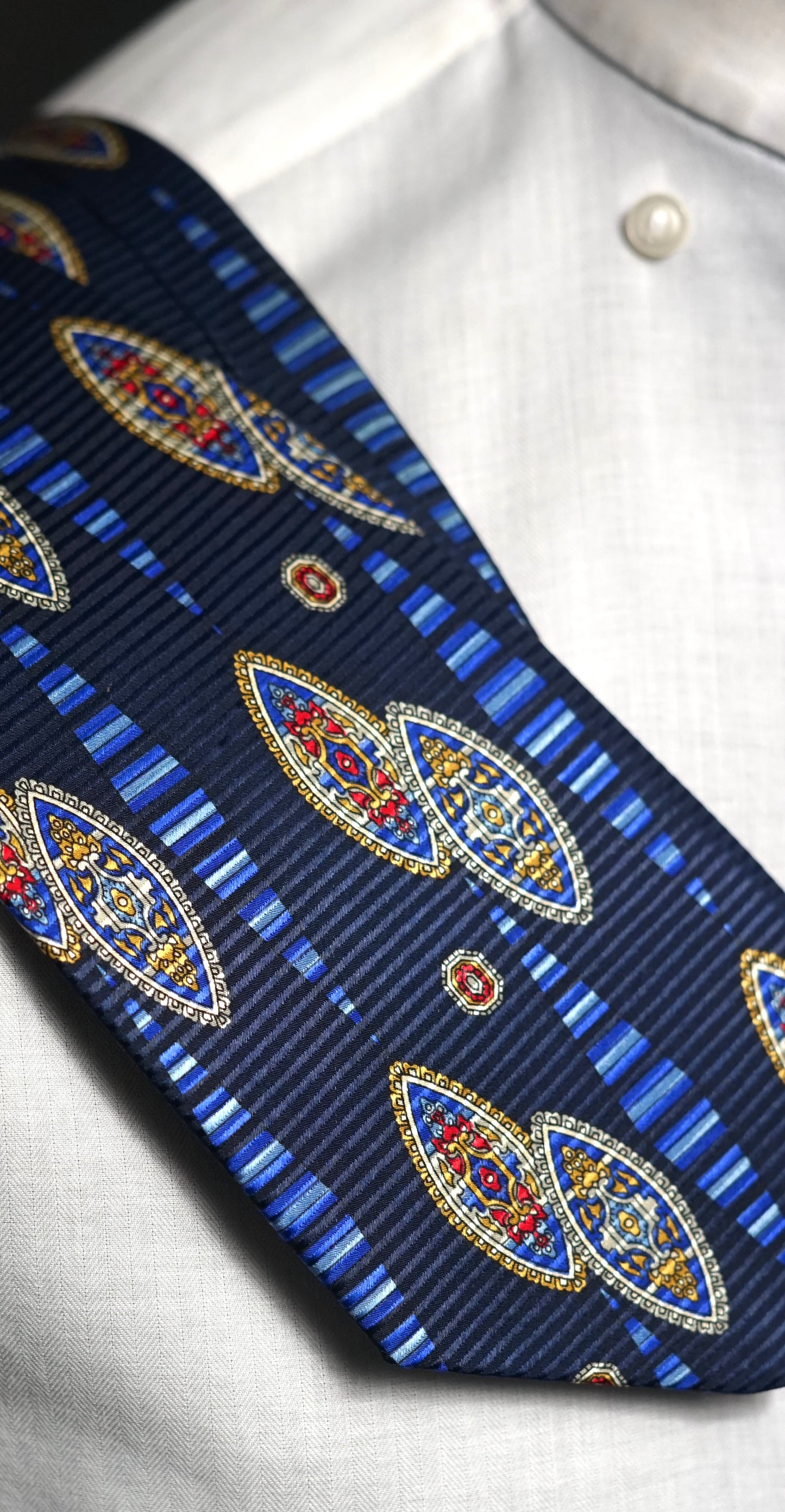 Diamantina Vintage Tie