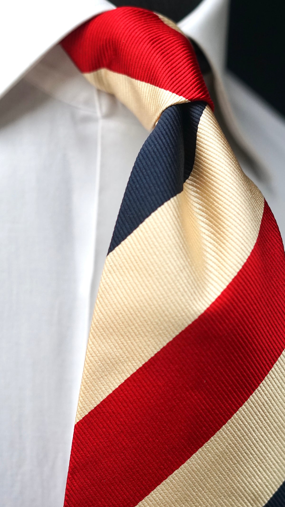 Clara Vintage Tie