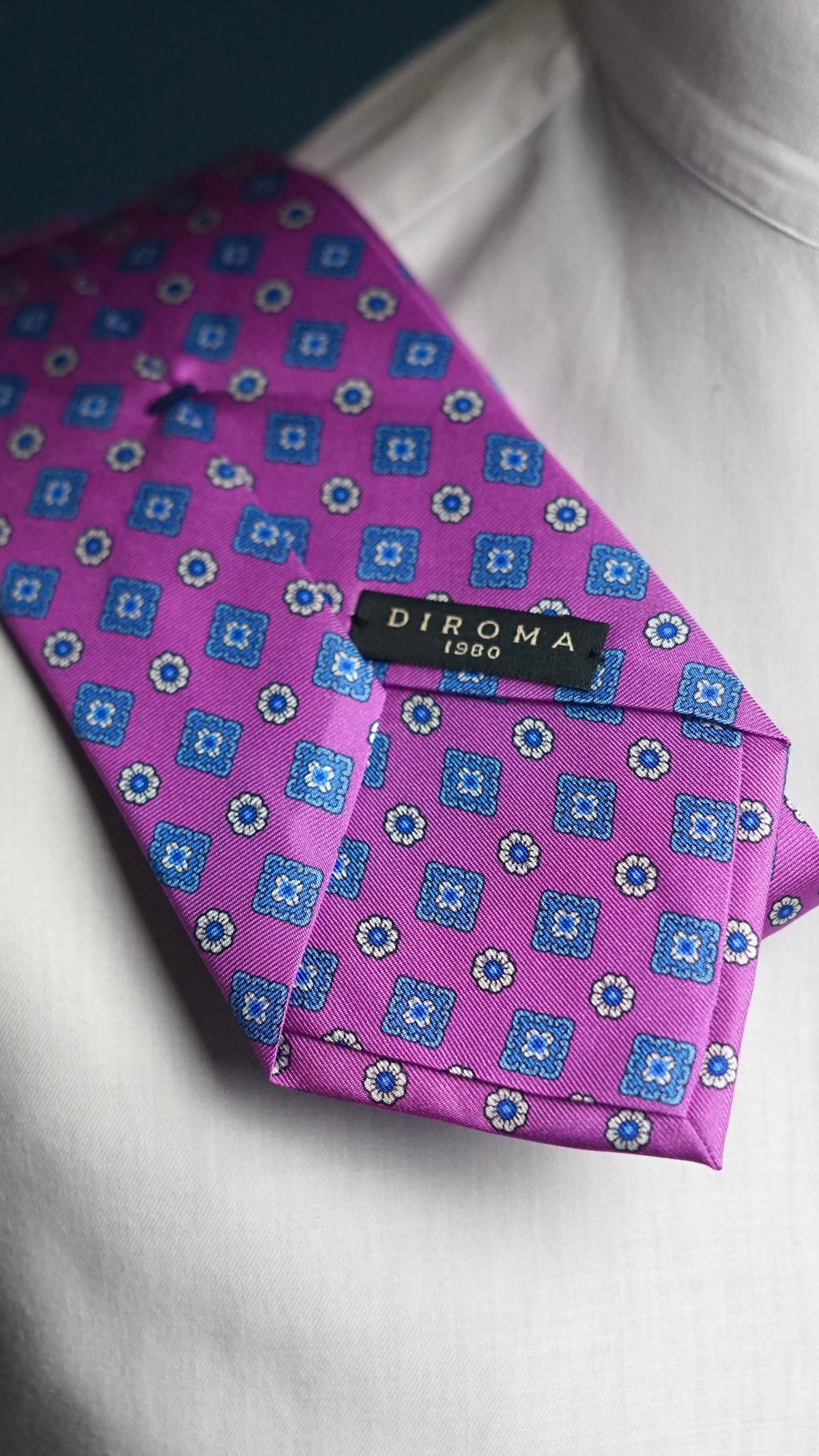 Tilda Silk Nectkie