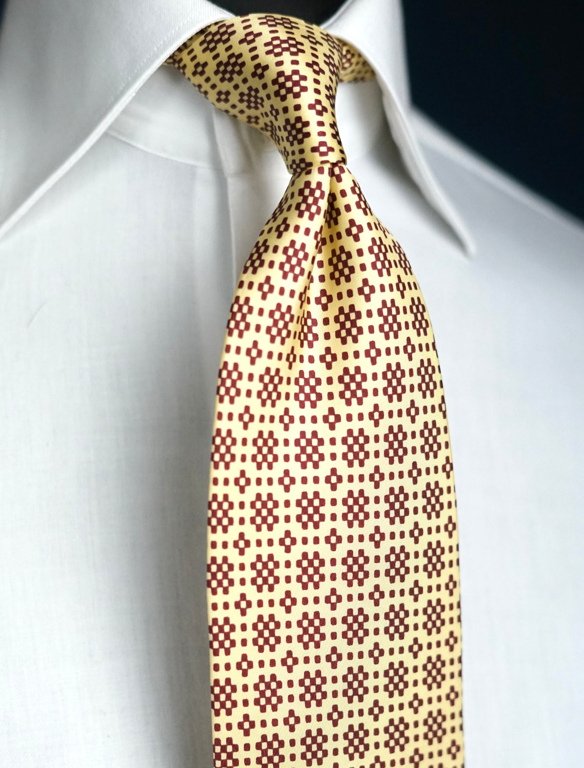 Carole Lightweight Vintage Tie