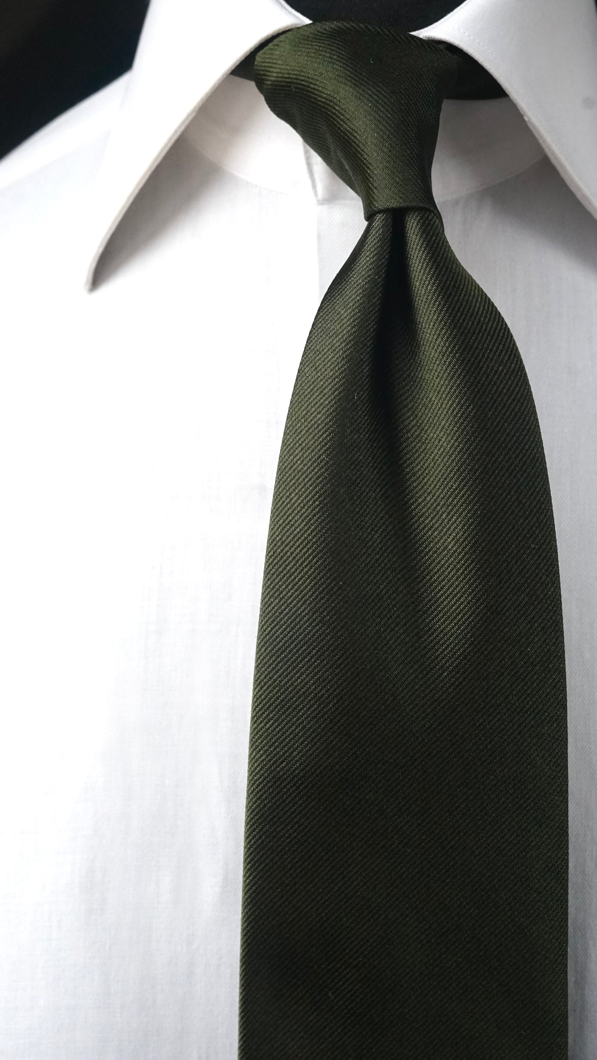 Tessa Solida Silk Necktie