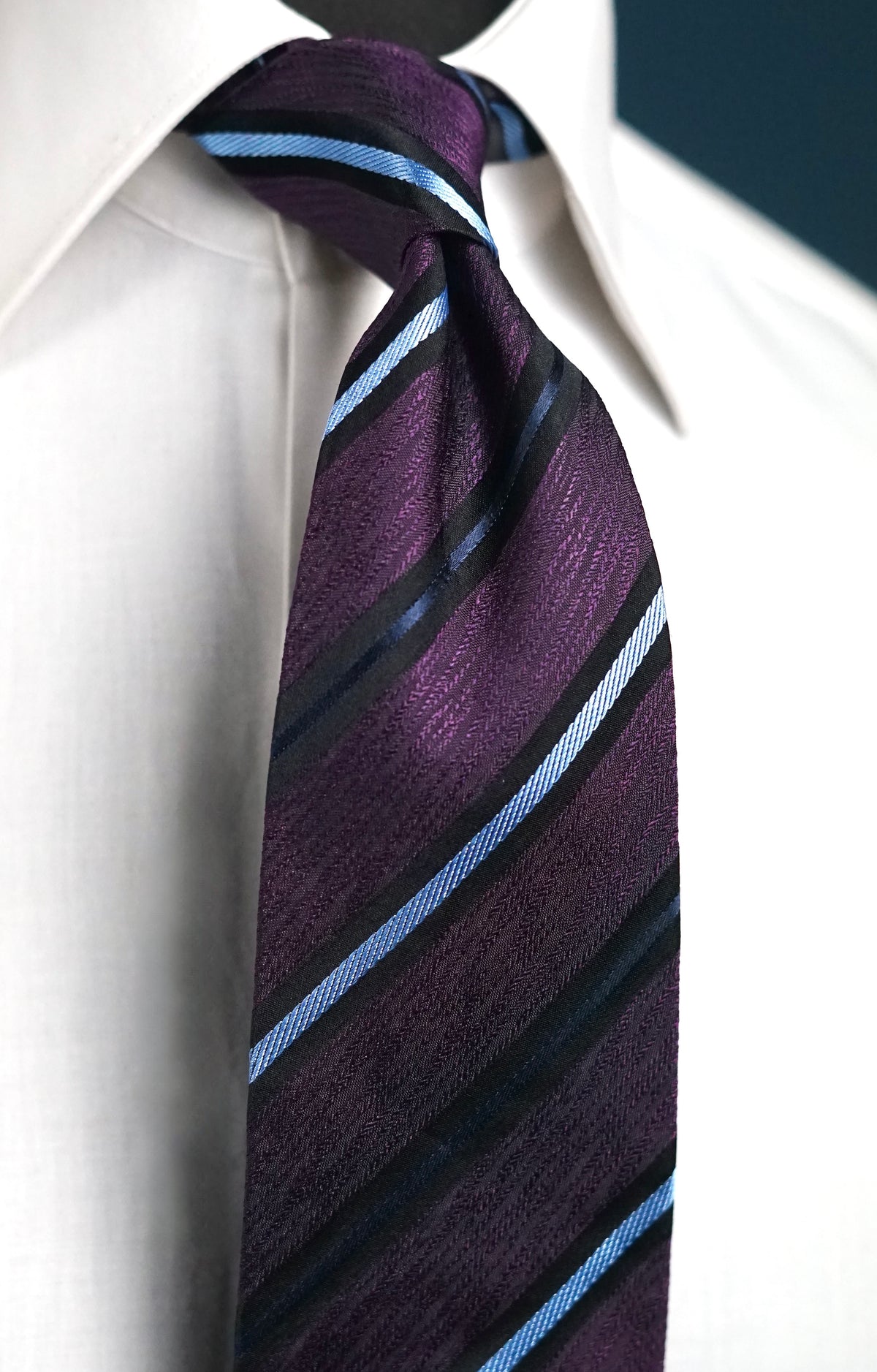 Viola Vintage Tie