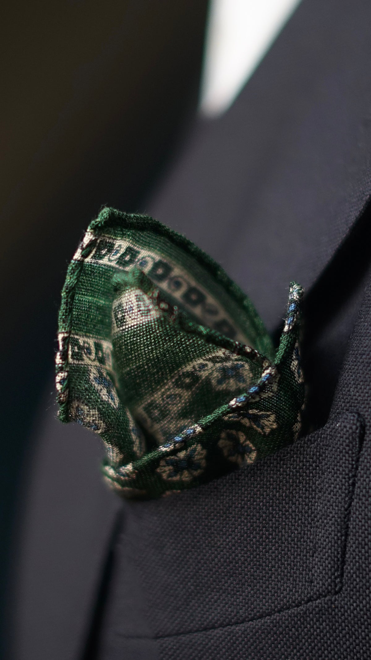 Vero Wool One Side Edged Pocket Square