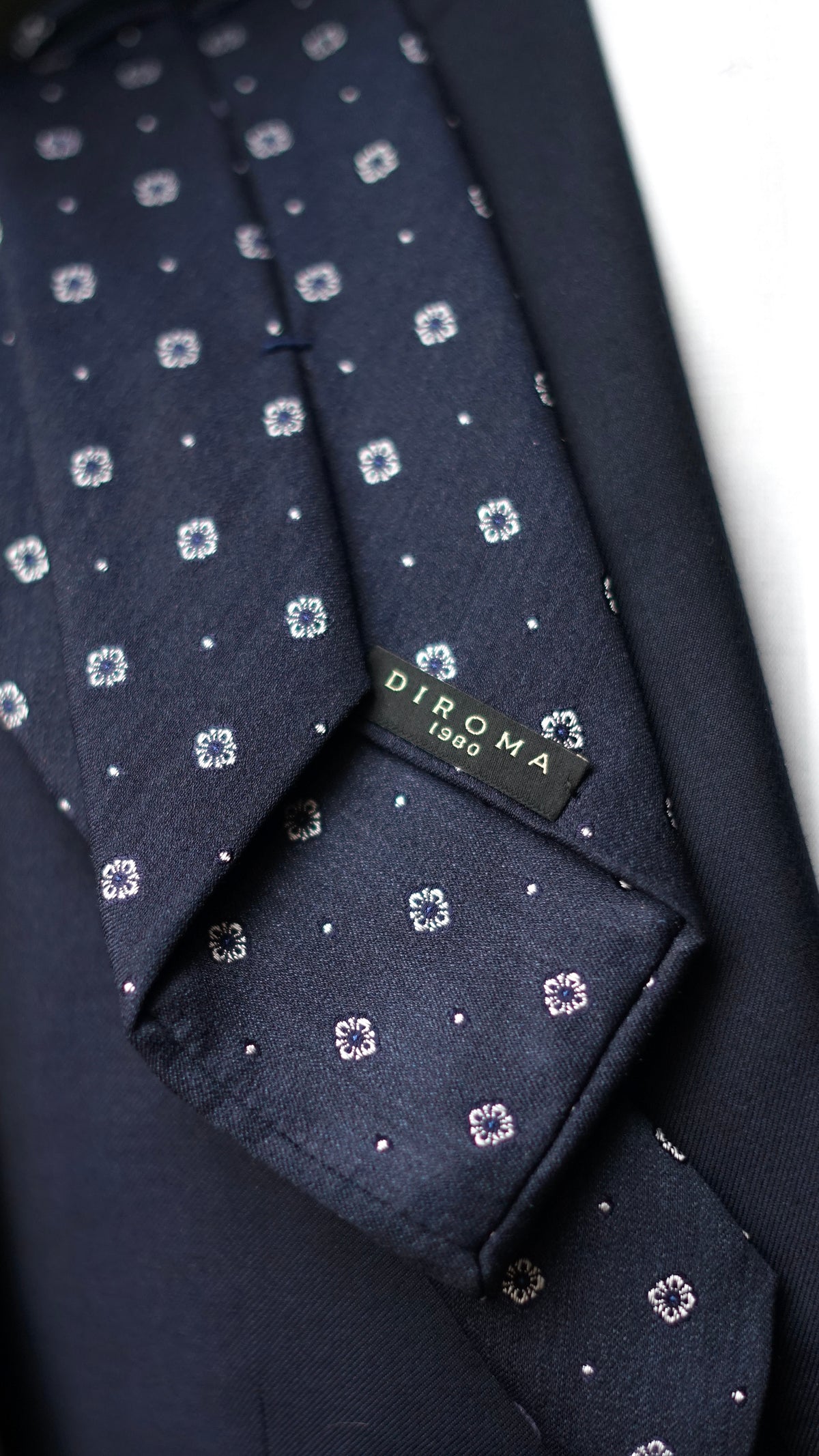 Carola Silk Necktie