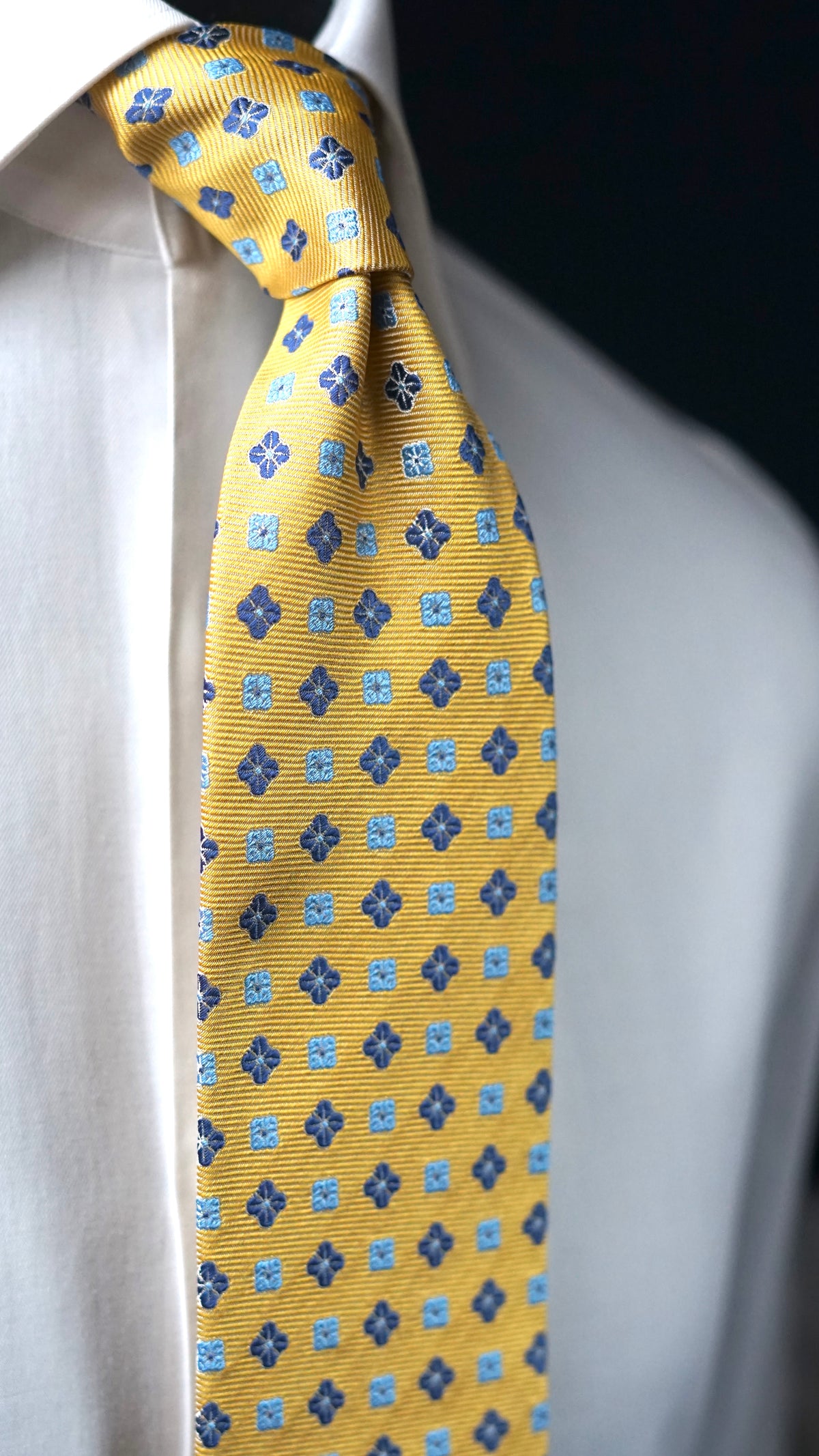 Loretta Silk Necktie
