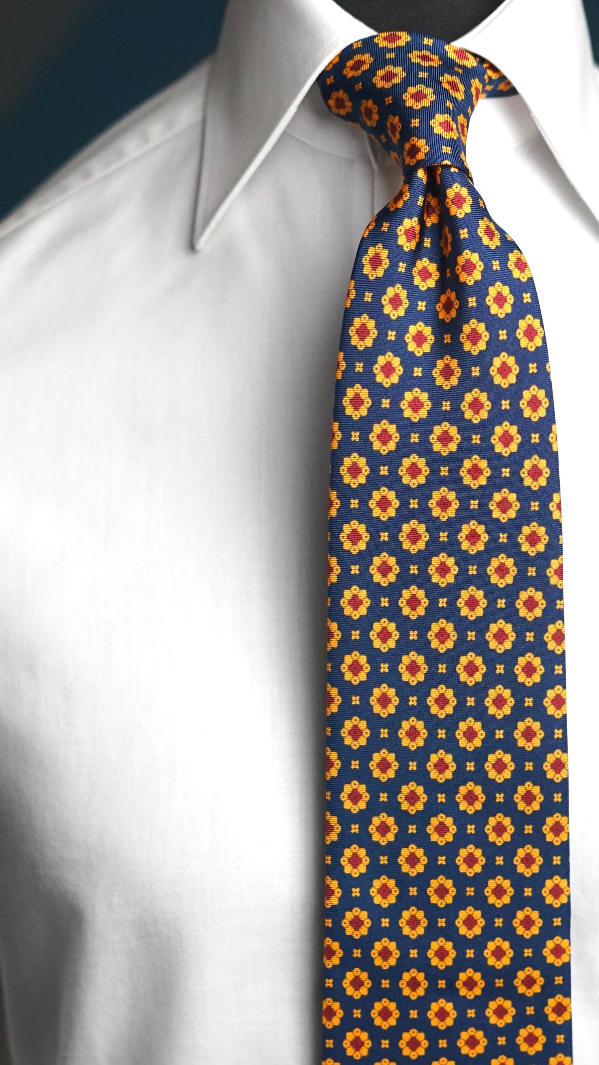 Coralla Silk Nectkie