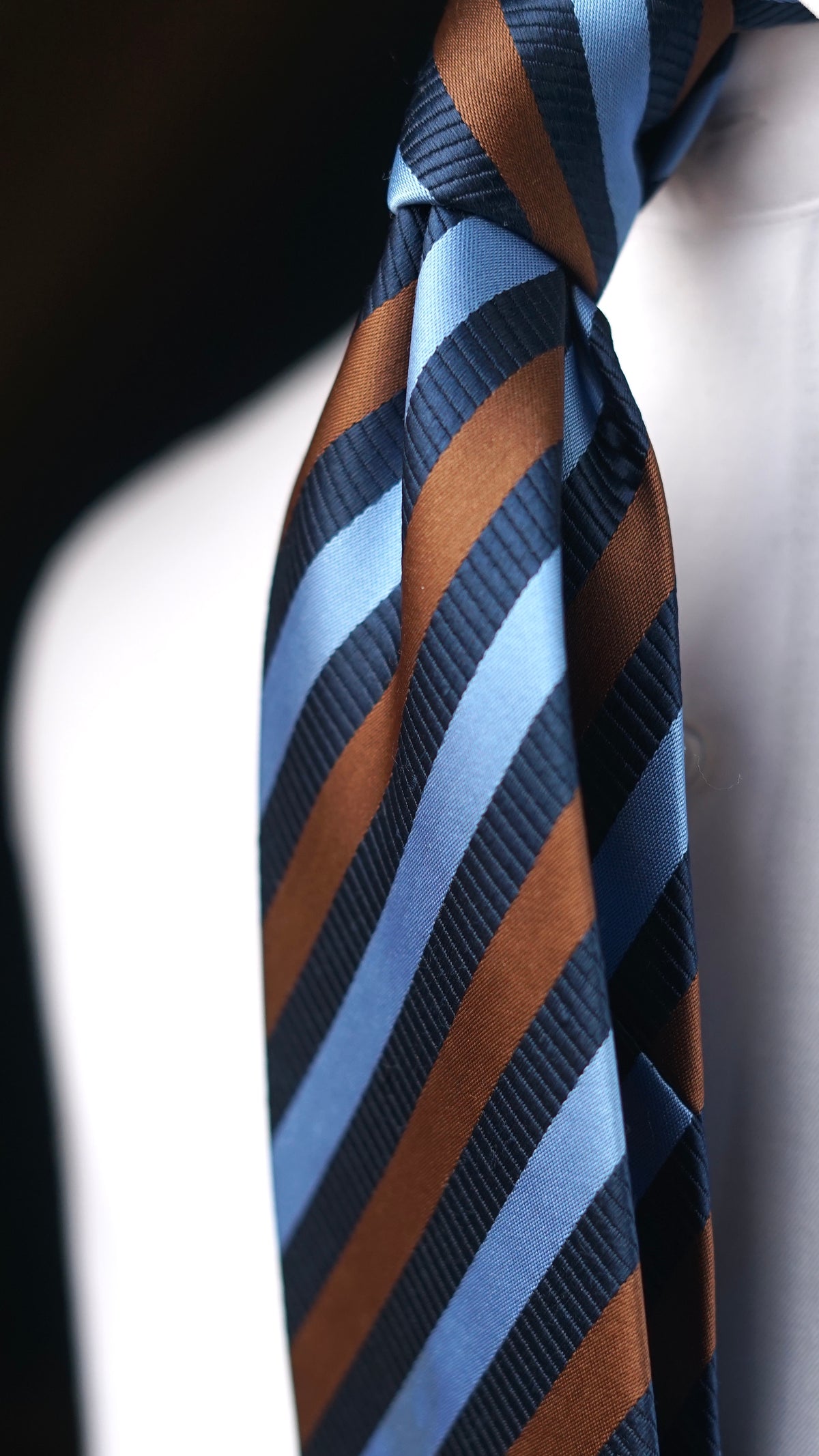 Vera Vintage Tie