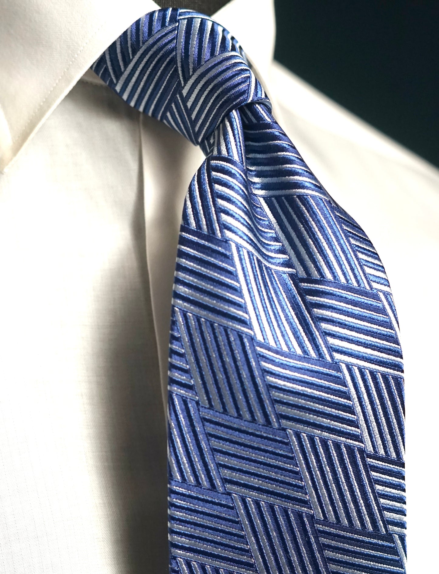 Gisella E X T E N D E D Self Tipped Vintage Tie