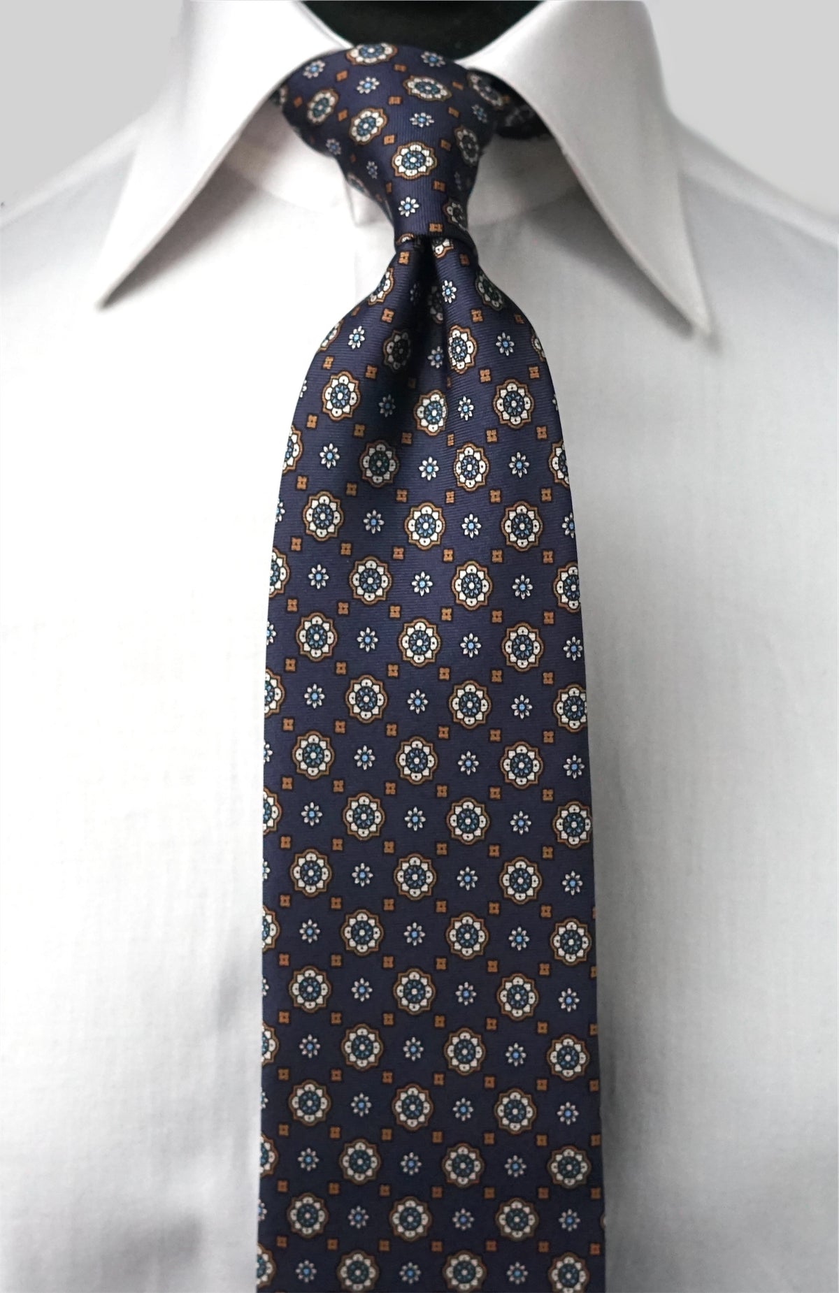 Romina Silk Necktie