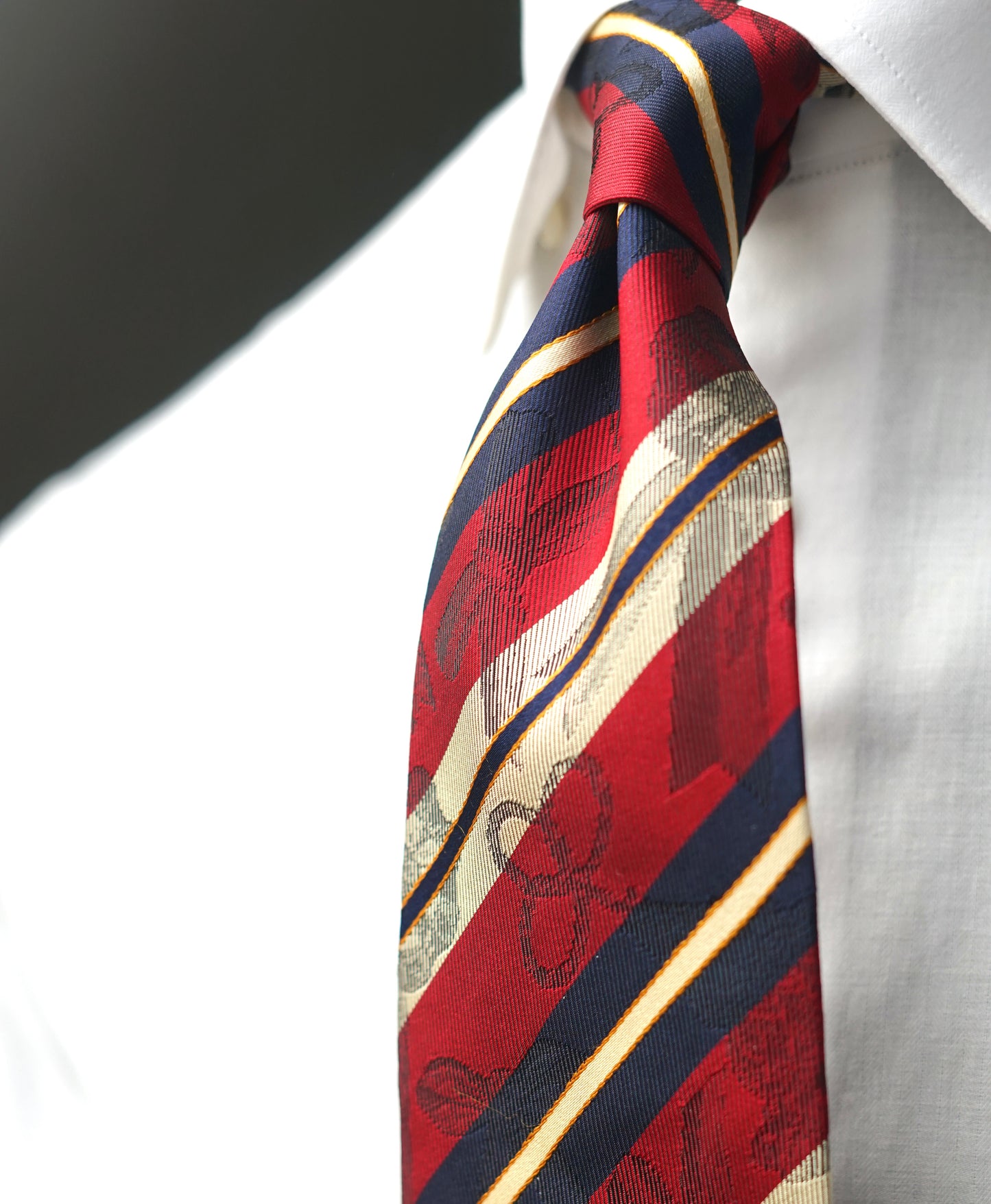 Peonia Vintage Tie