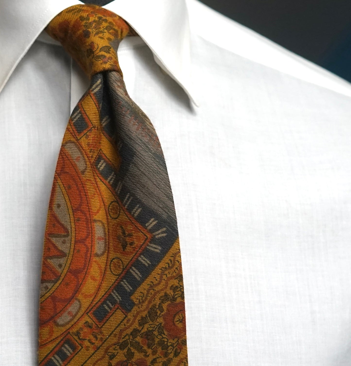 Irina Vintage Tie