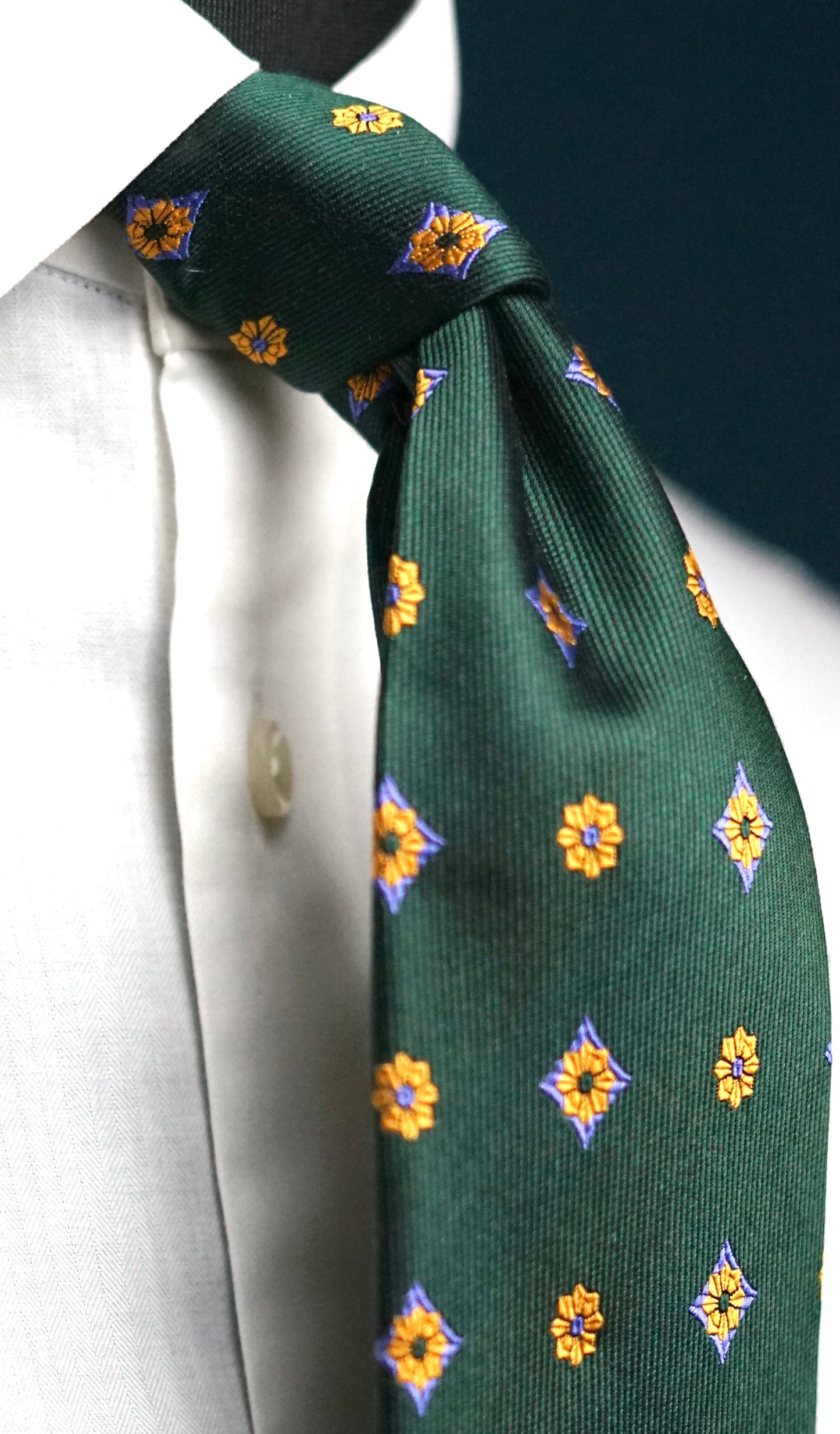 Gelsa Vitage Tie (Not perfect but worth it)