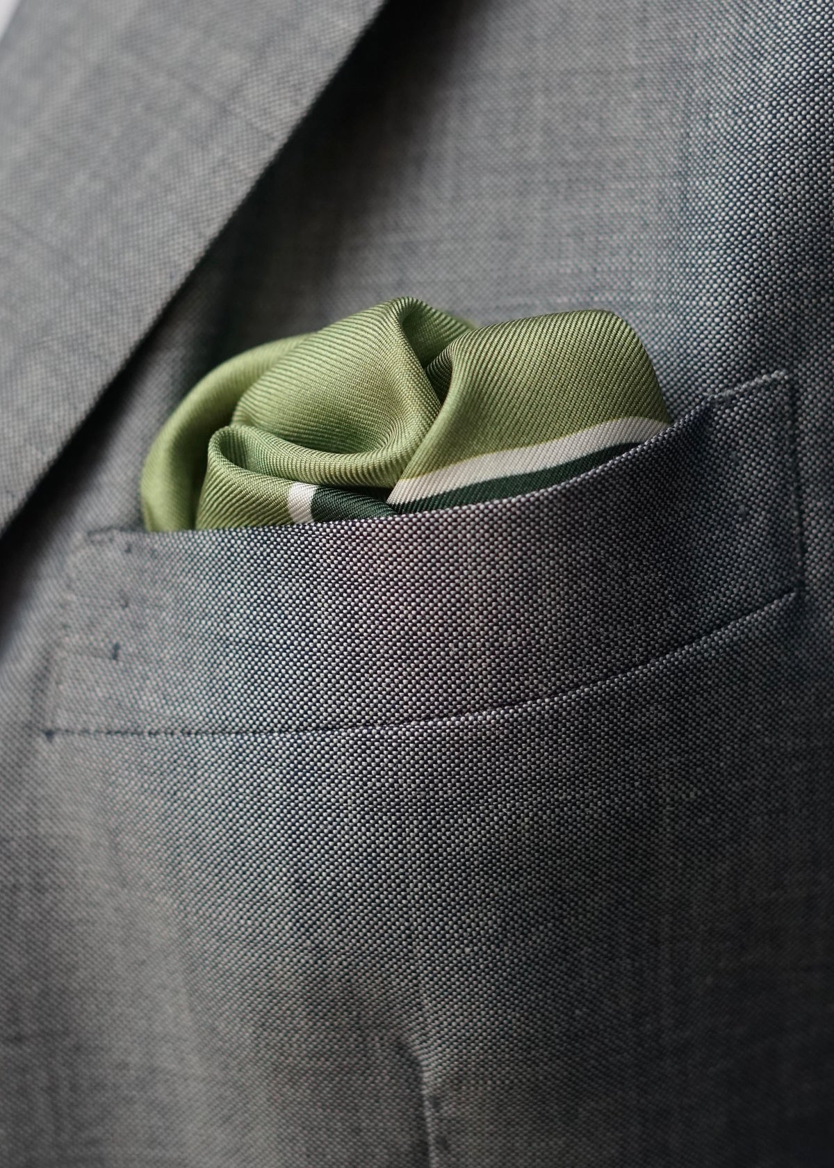 Cardinale Verde Silk Pocket Square