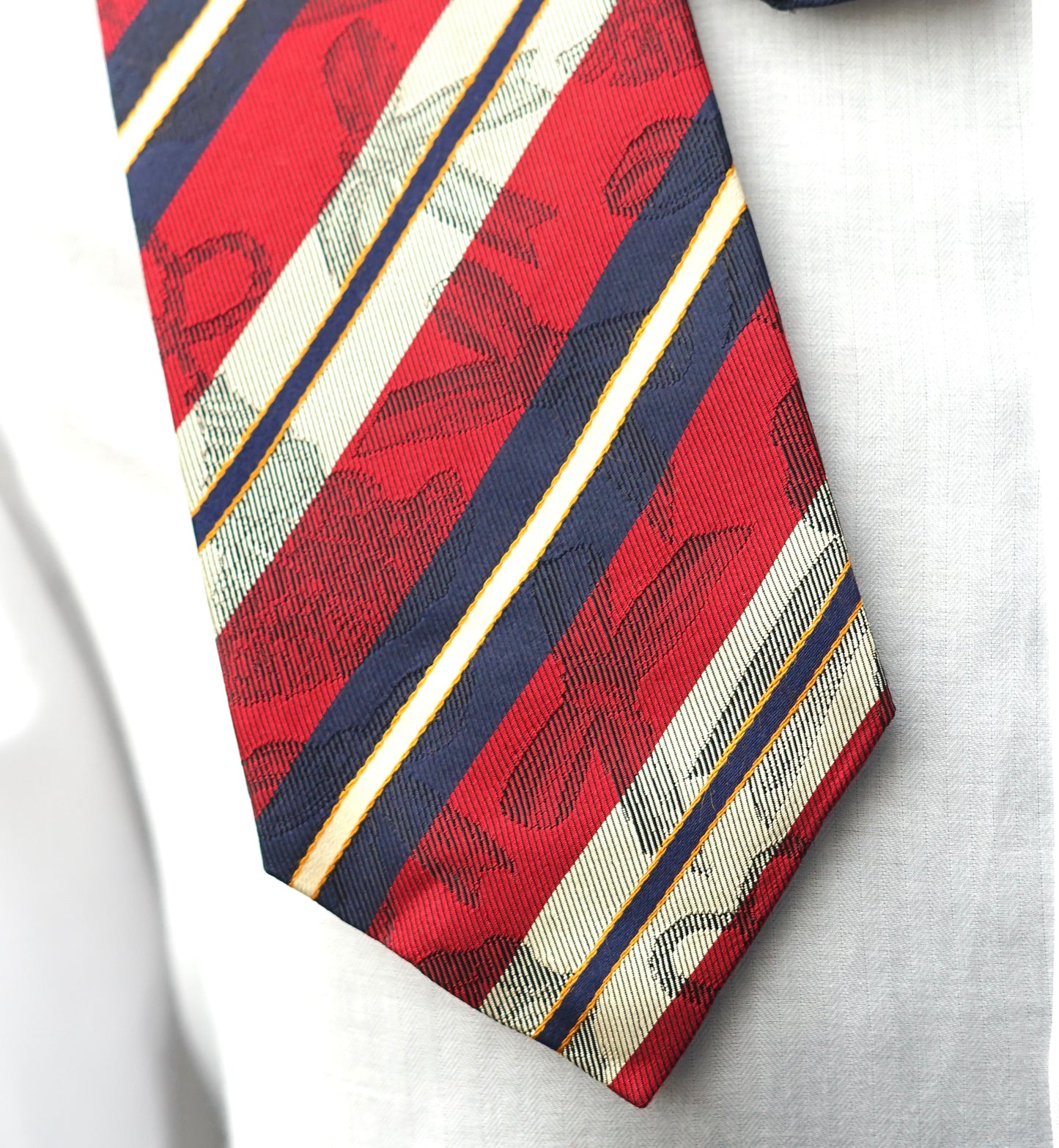 Peonia Vintage Tie