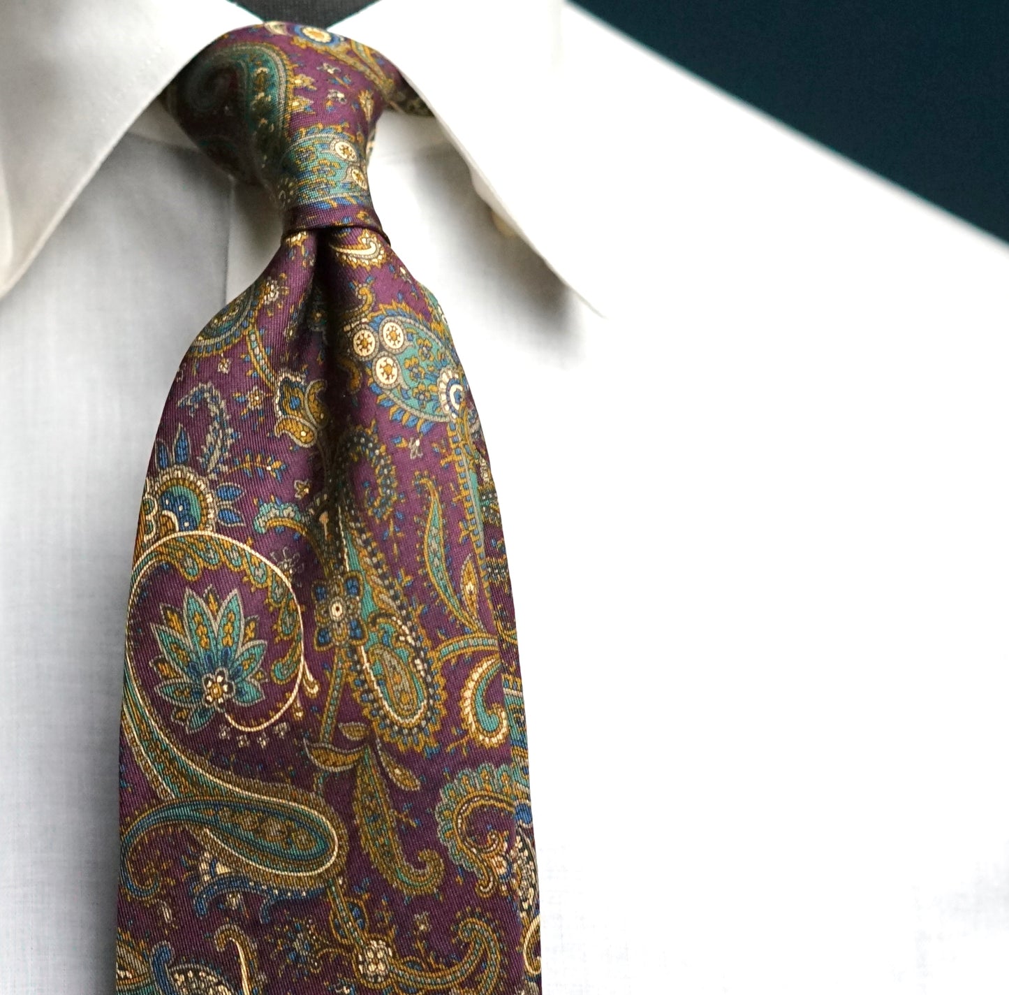 Violetta Vintage Tie
