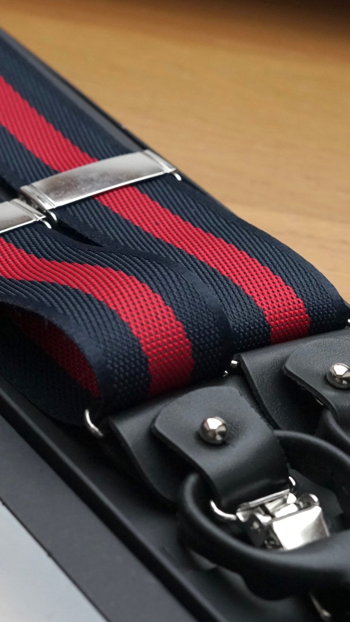 Massimo braces navy and red weave close-up