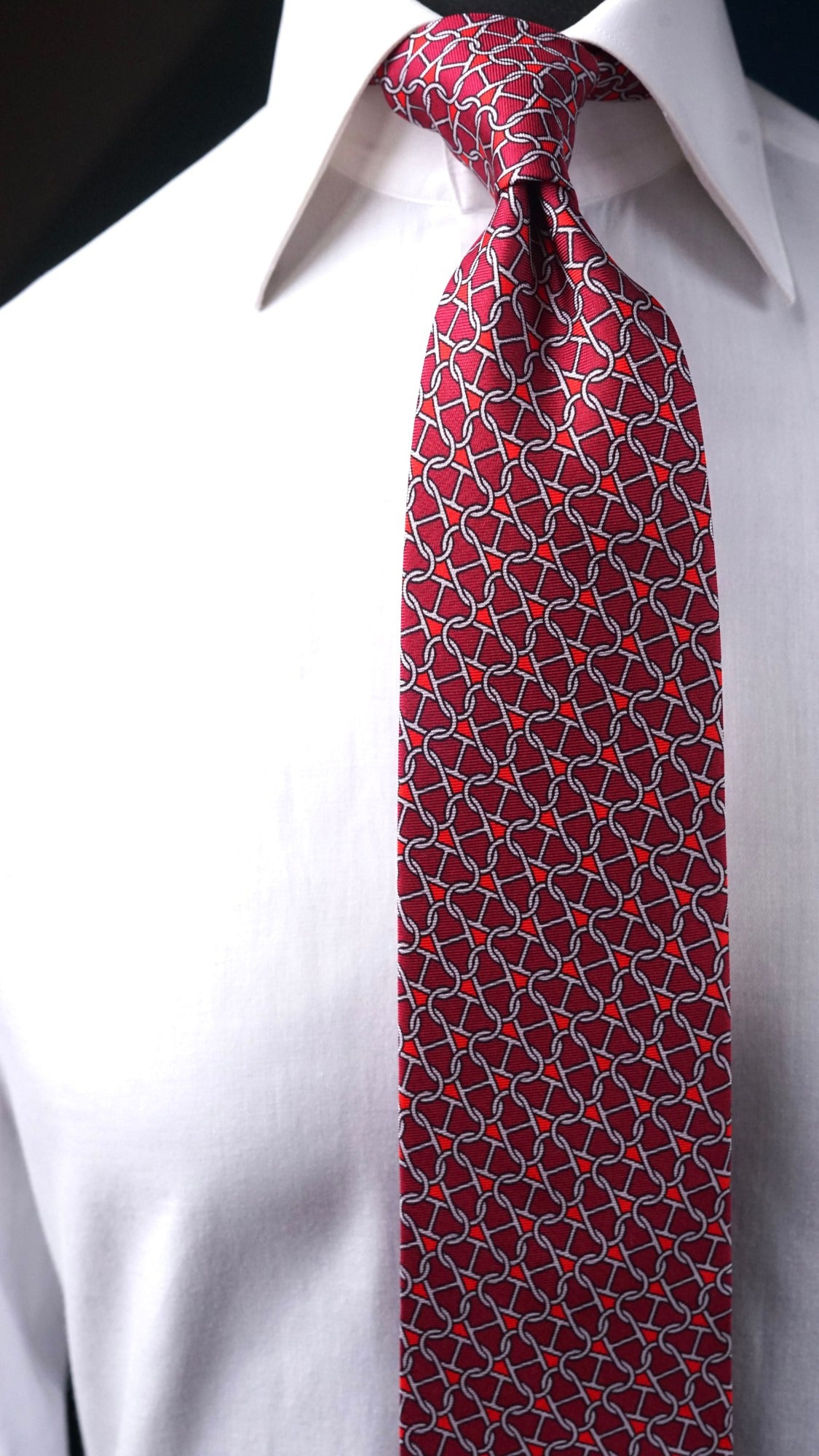 Rosalba red chain-link silk tie by DIROMA 1980, front view