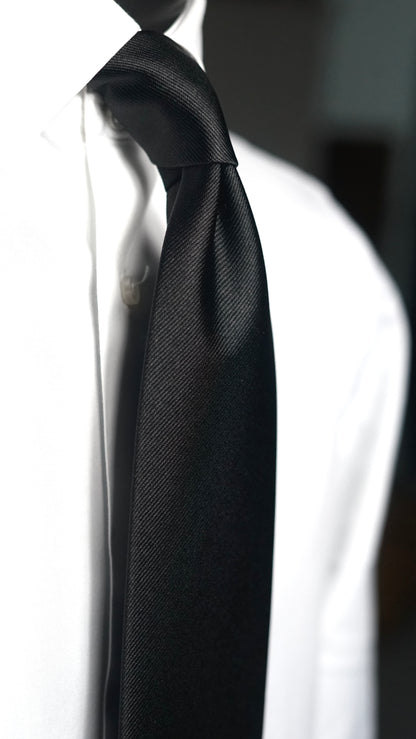 Nera Solida Silk Necktie