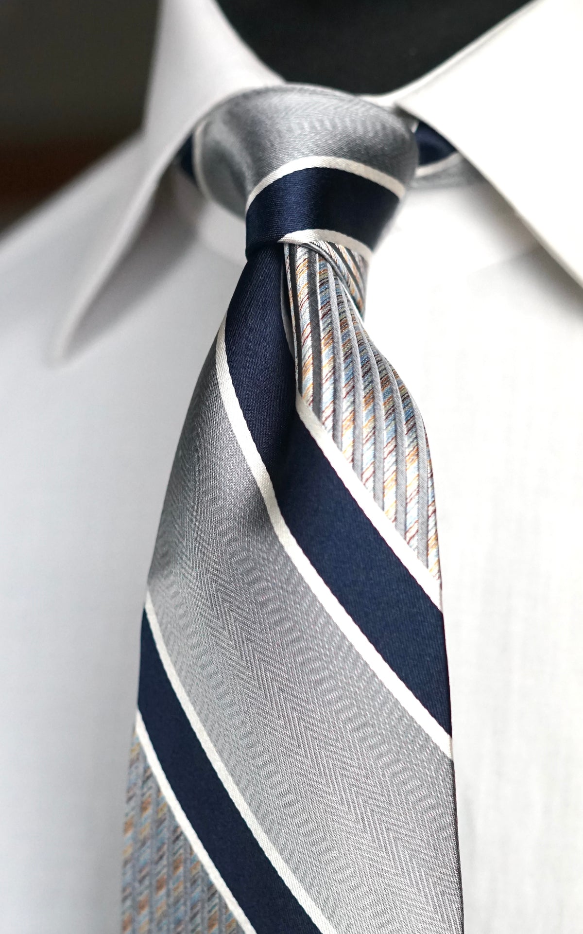 Chiara Vintage Tie