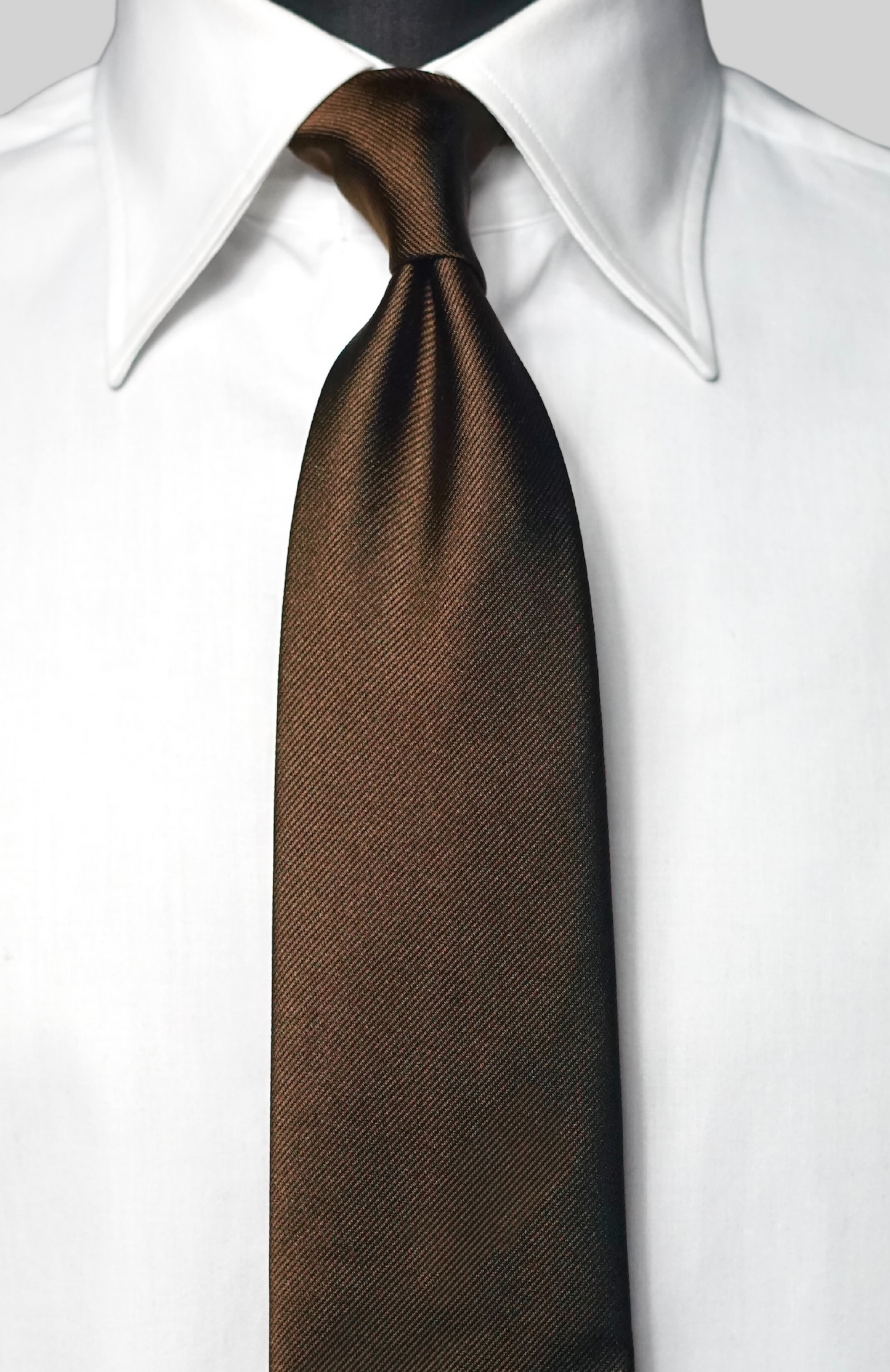 Marrone Solida Silk Necktie