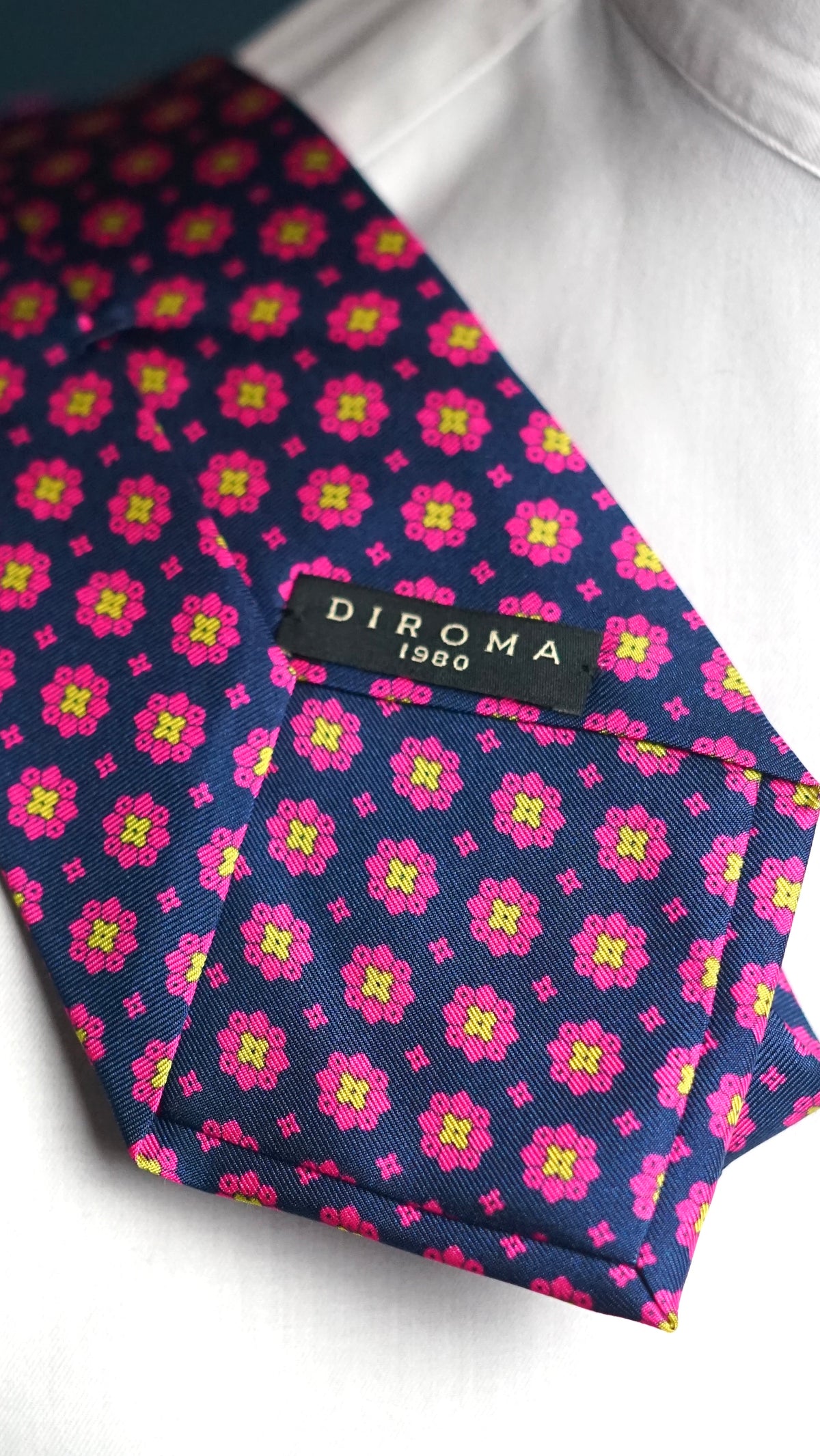 Ambra Silk Nectkie