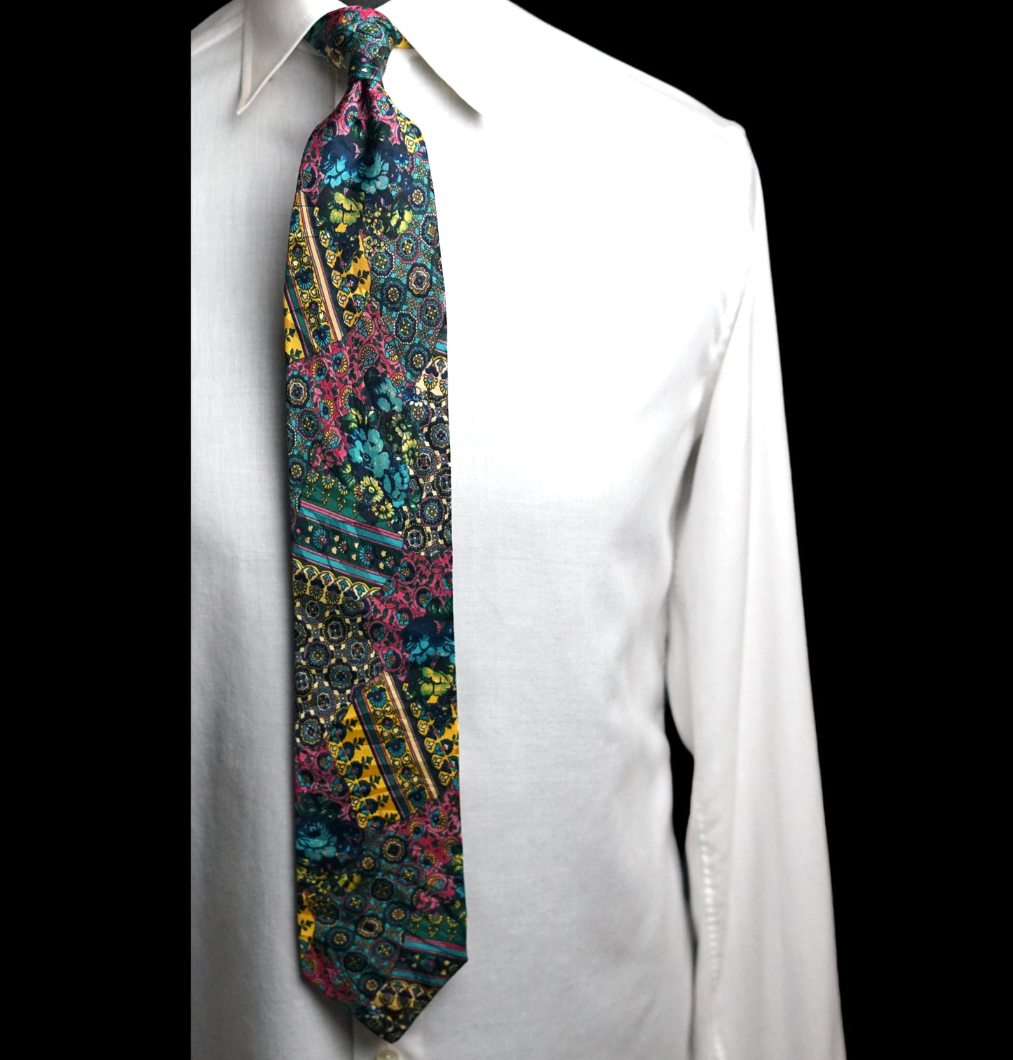 Mantera Lightweight Vintage Tie