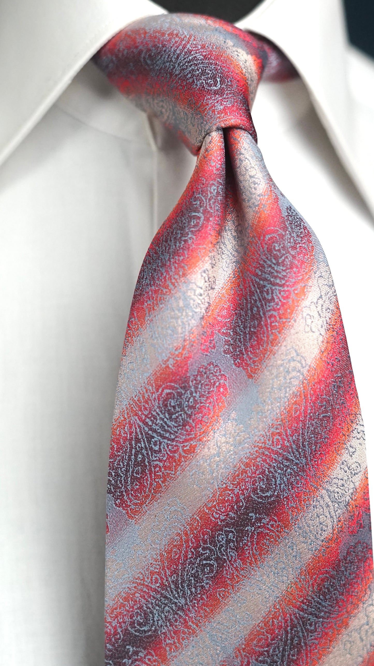 Ezia Vintage Tie