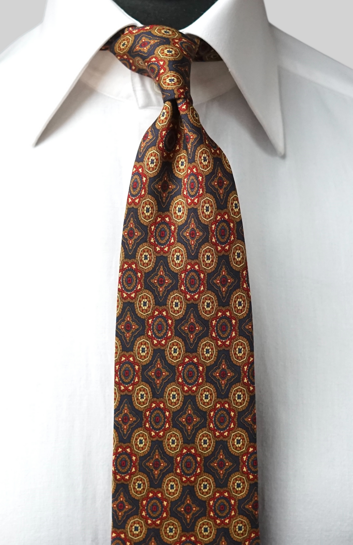 Strelizia Vintage Tie