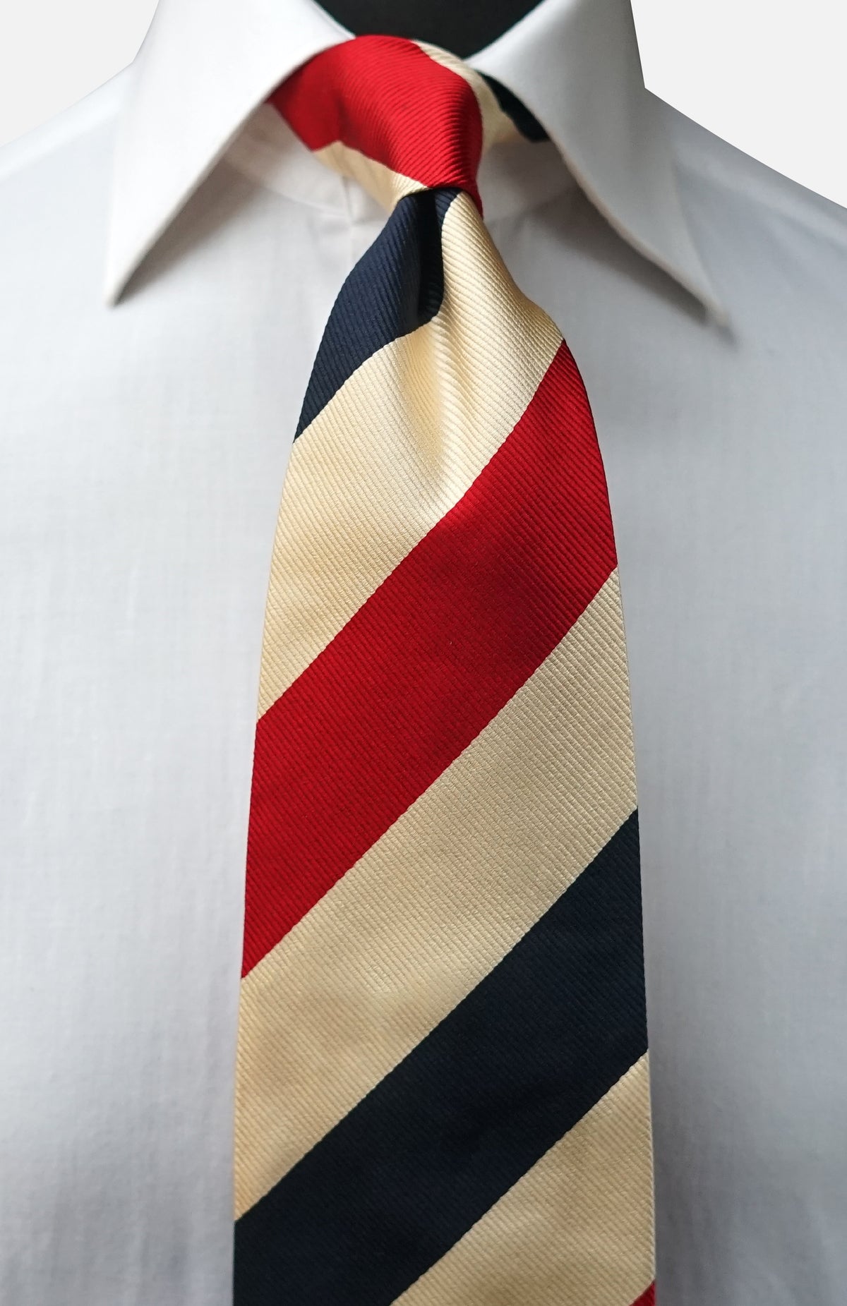 Clara Vintage Tie