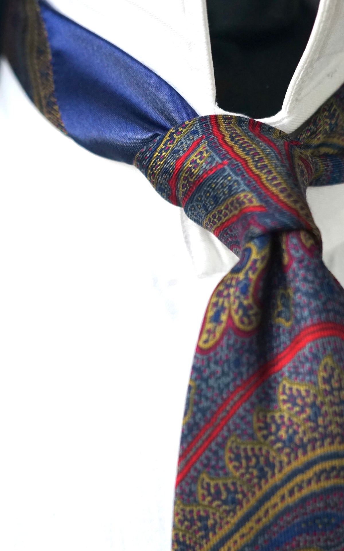 Rosita Vintage Tie