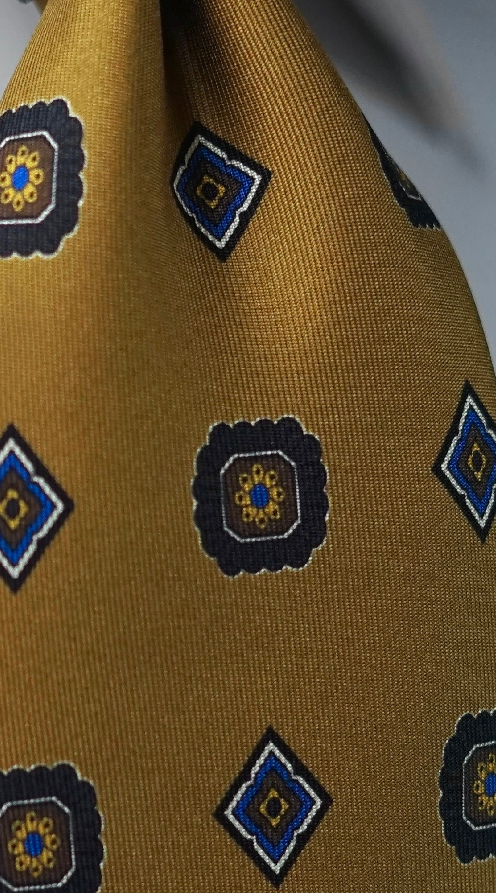 Bespoke Irma Silk Necktie