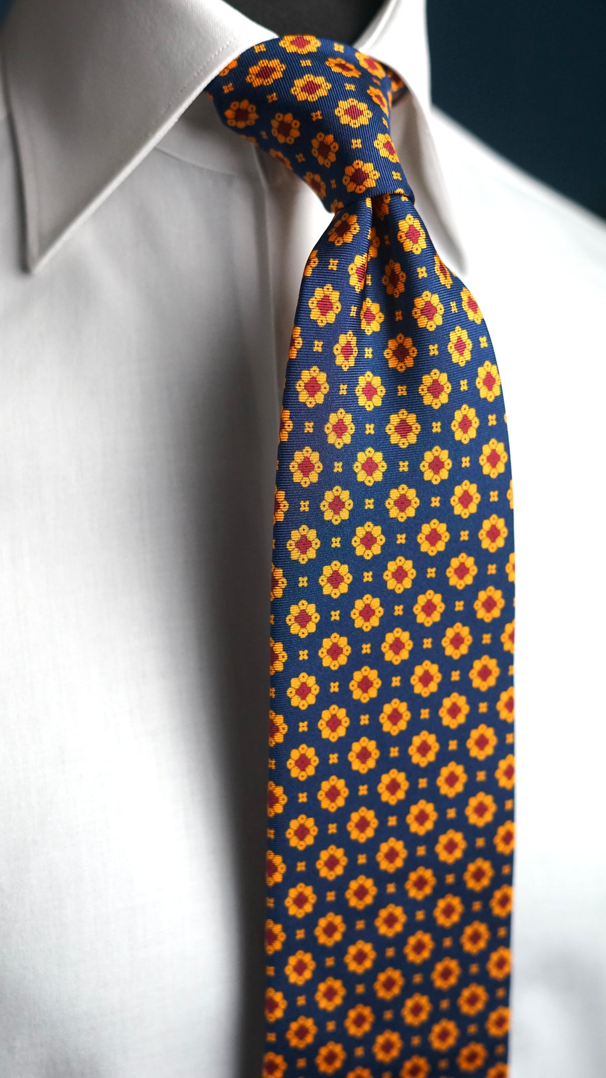 Coralla Silk Nectkie