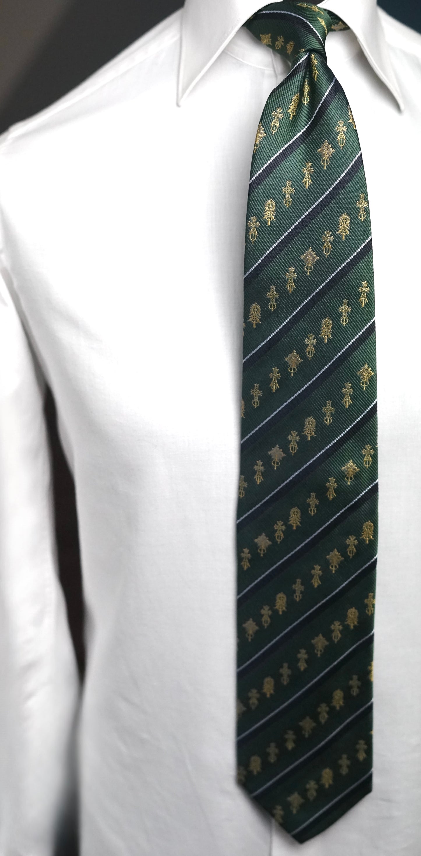 Nora Vintage Tie