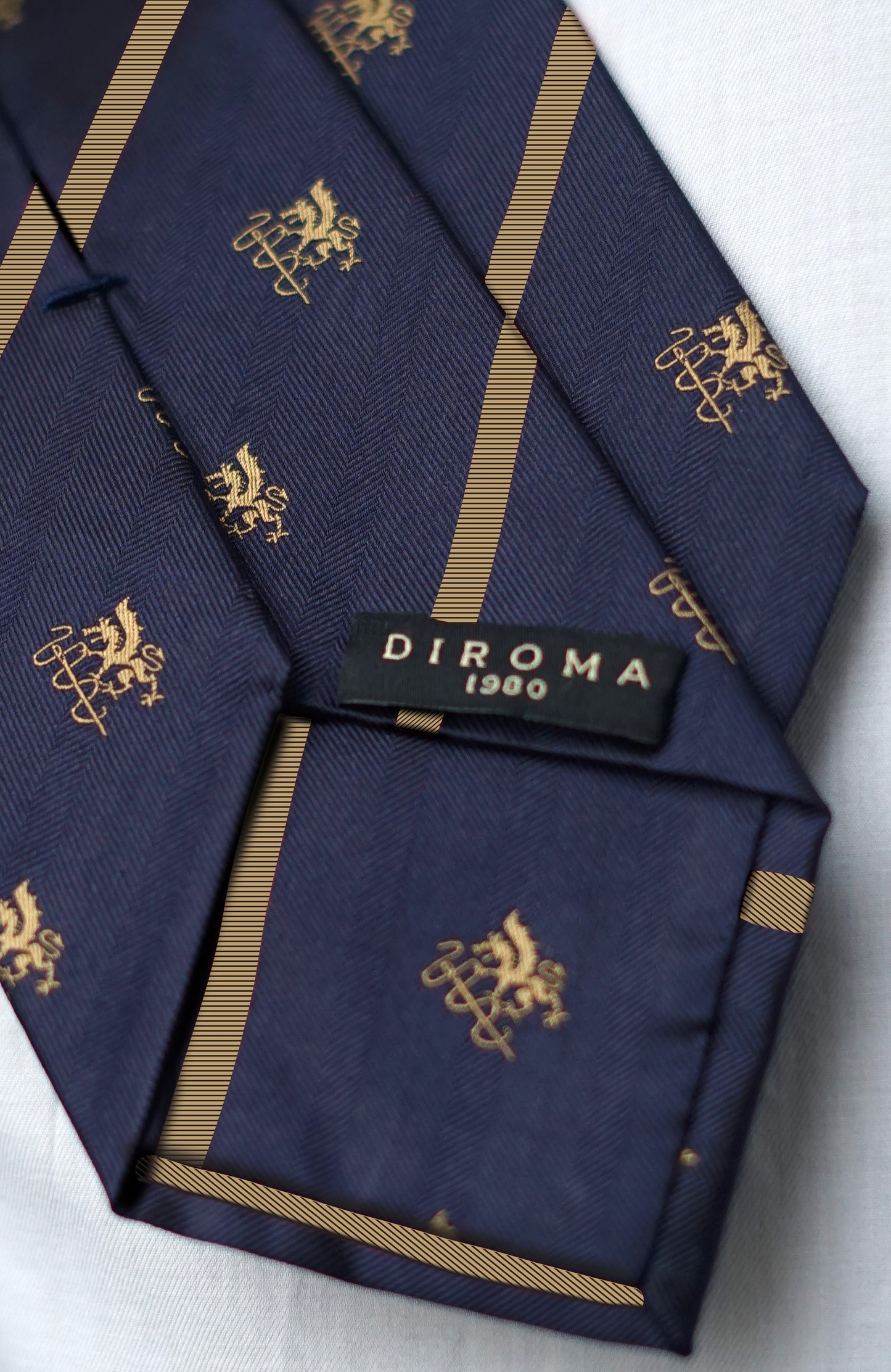 Bespoke Diroma Gold Crest Silk Necktie