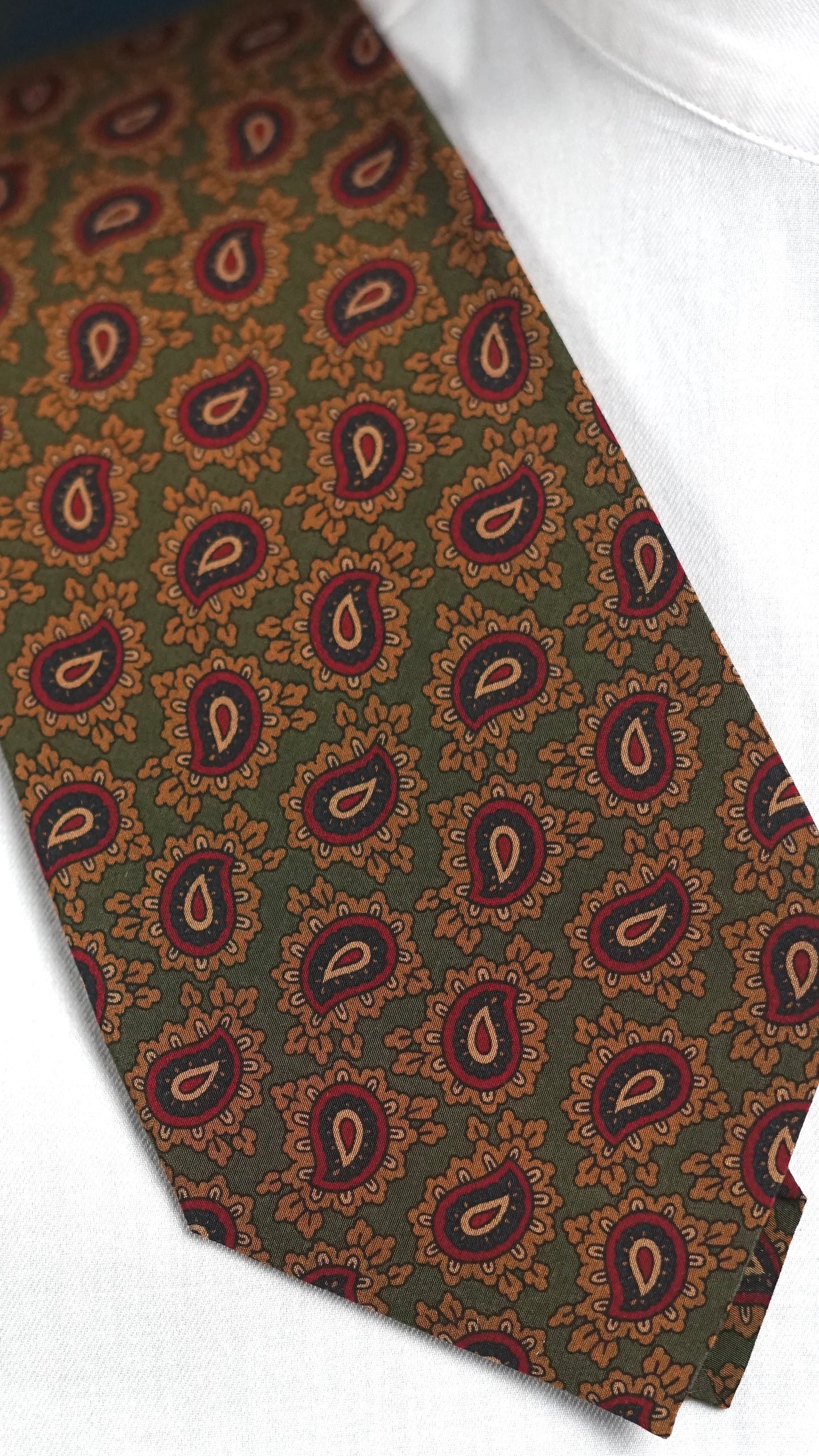 Tamara Vintage Tie