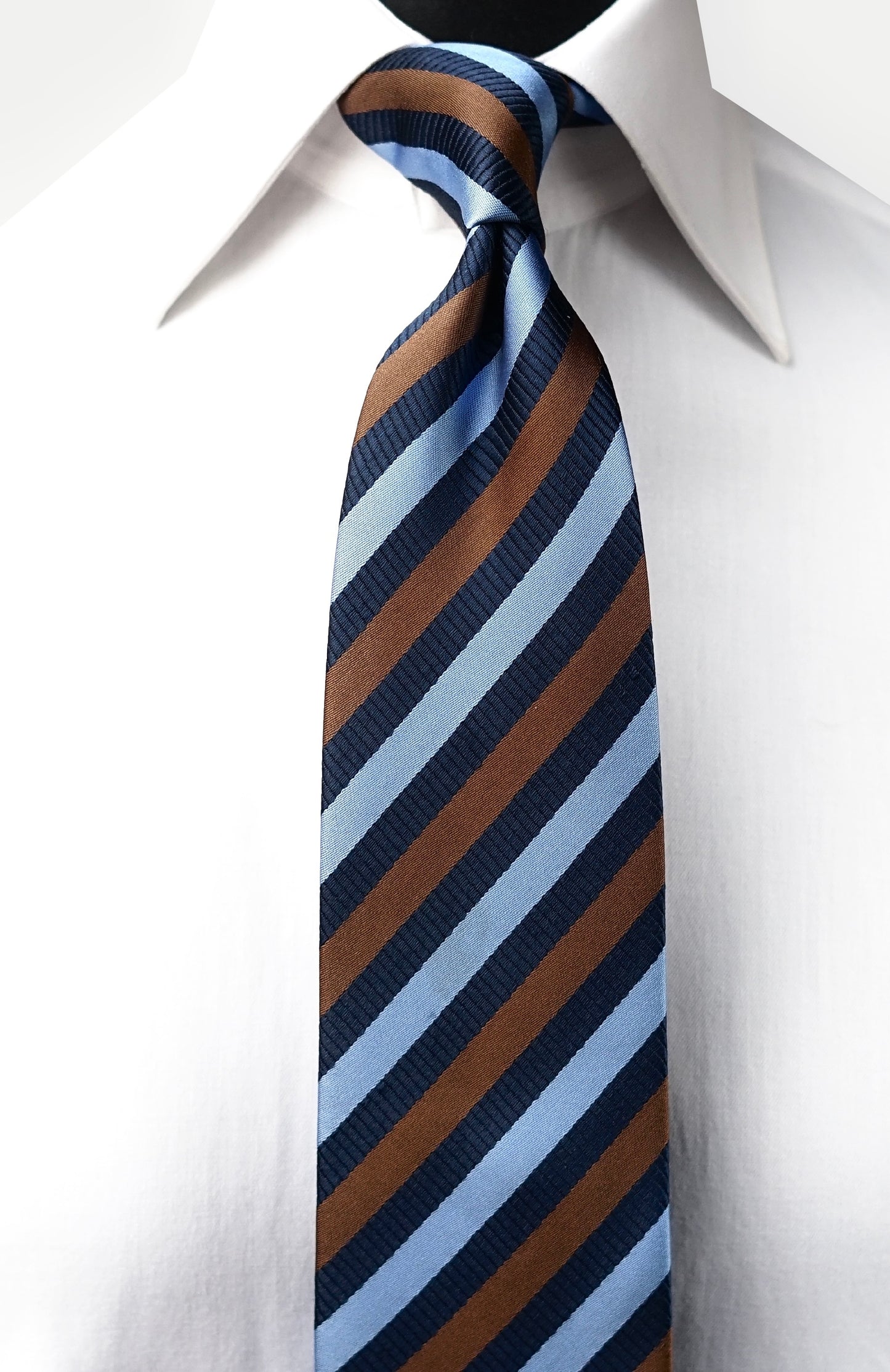 Vera Vintage Tie