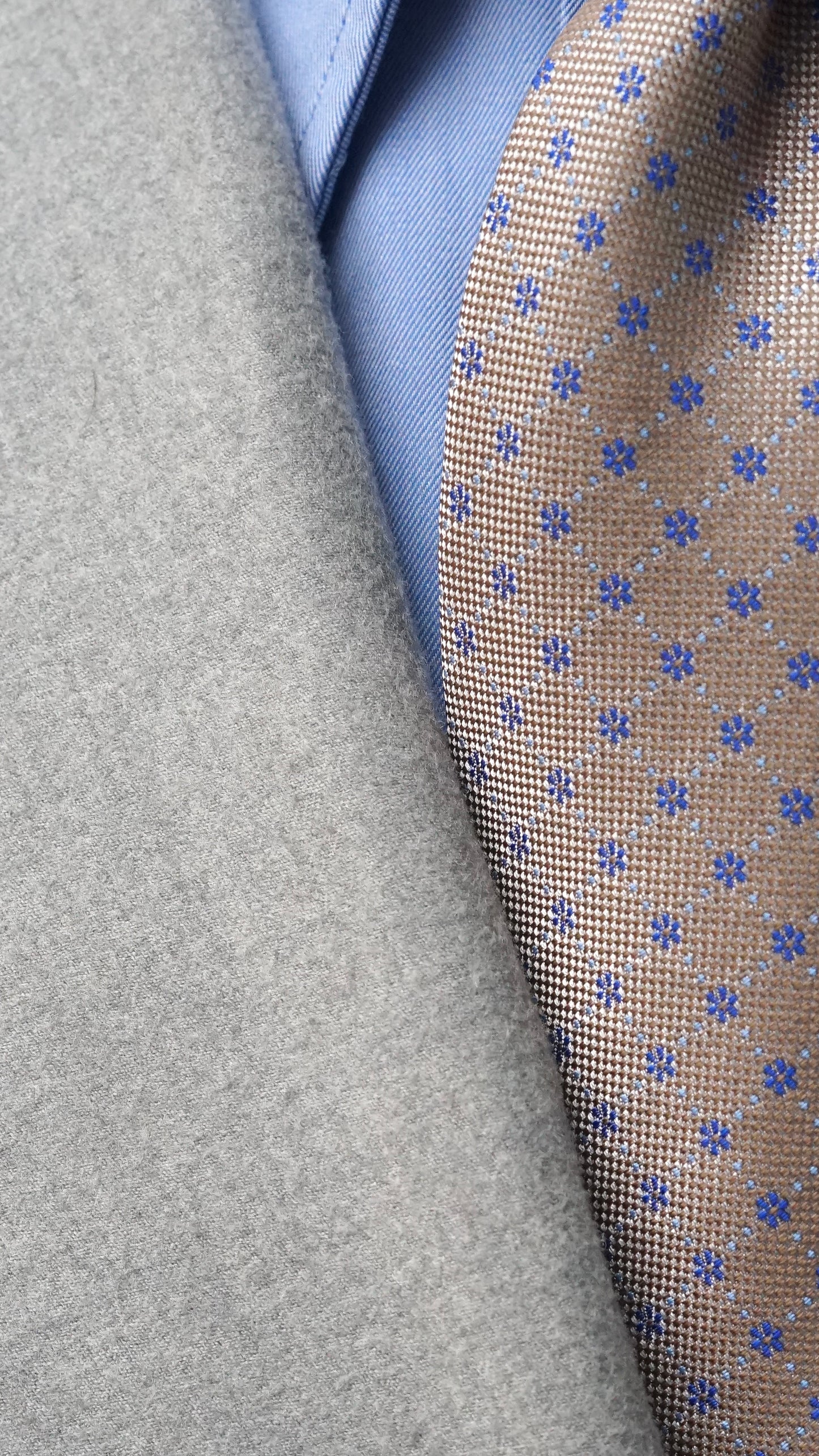 Radiosa Silk Necktie