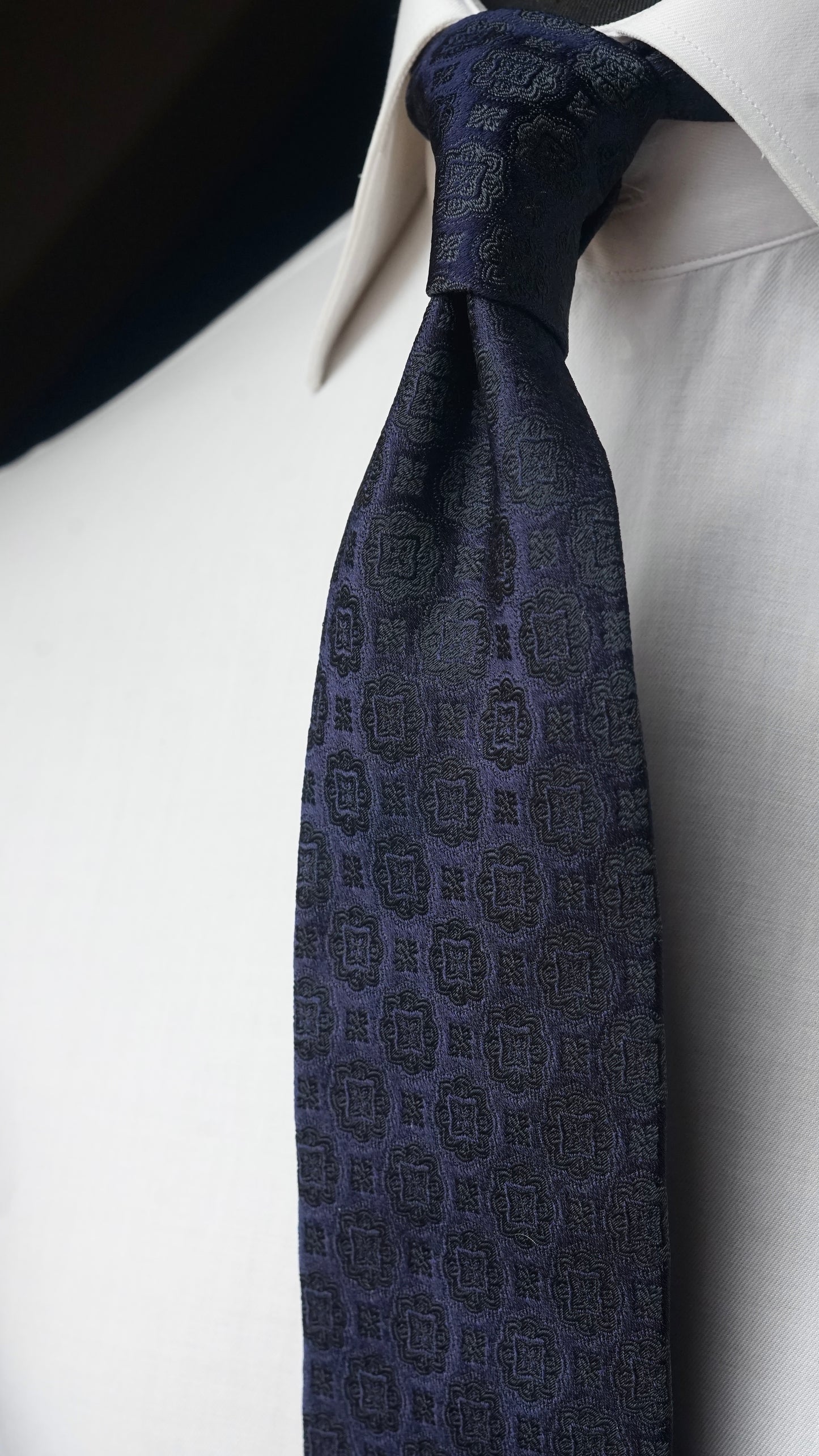 Scura Verde Silk Necktie