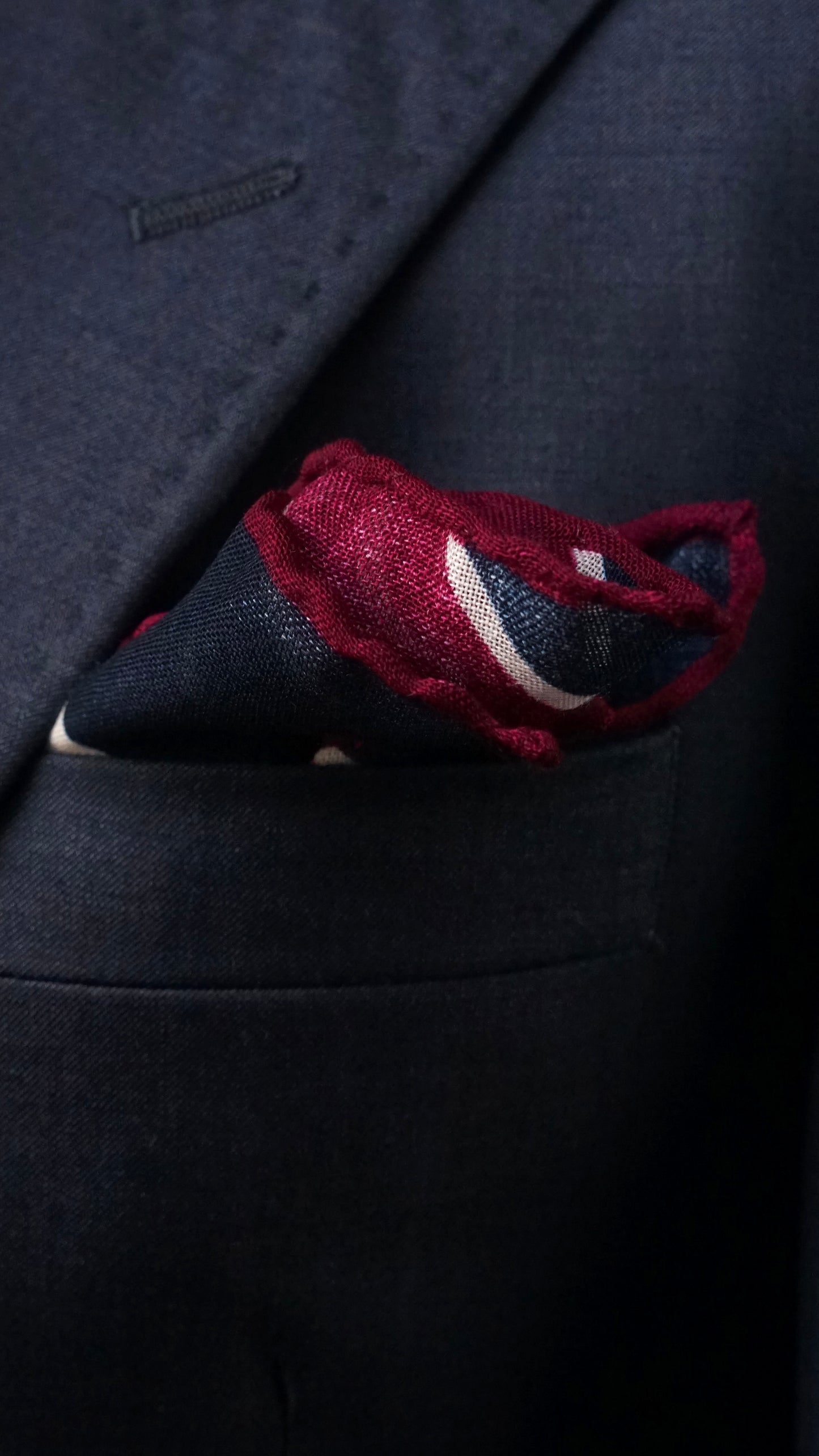 Amarena Light Wool Pocket Square