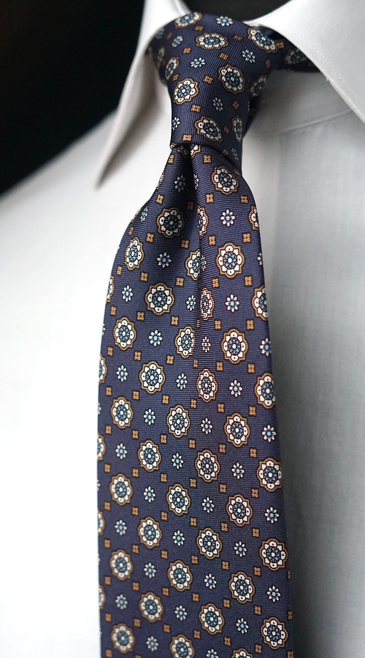Romina Silk Necktie
