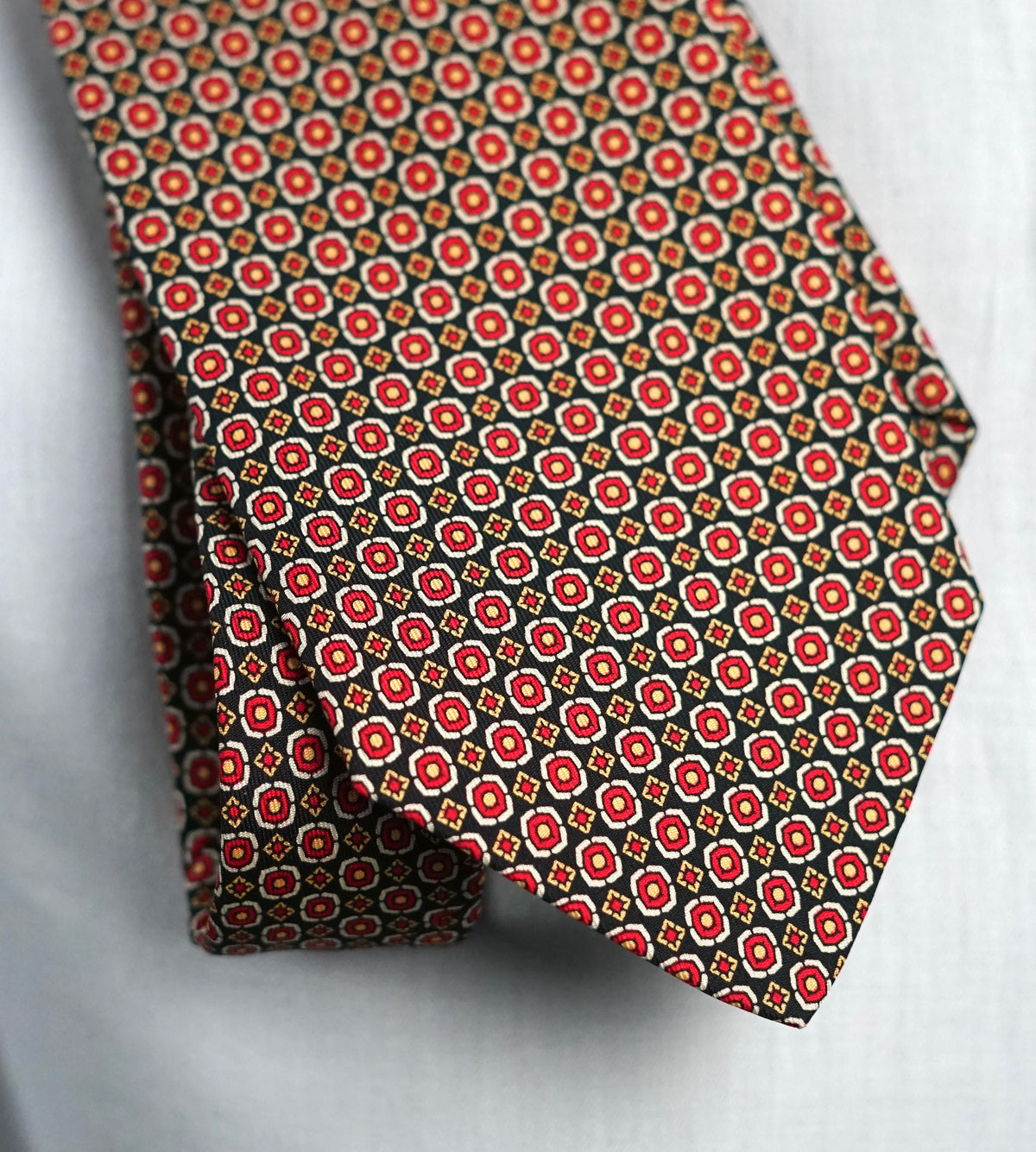 Emiliana Vintage Tie