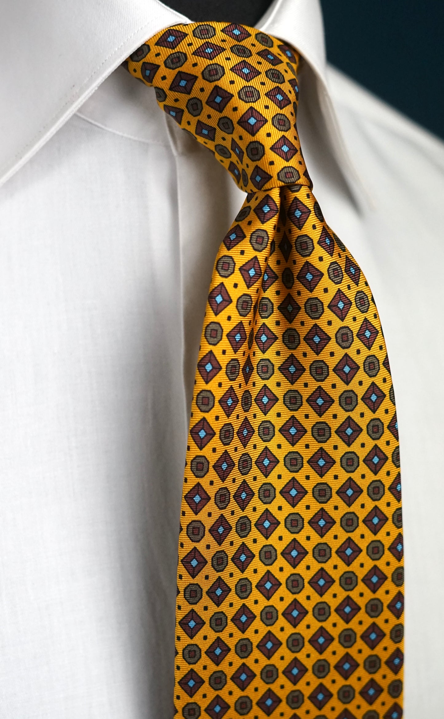 Ezia Silk Necktie