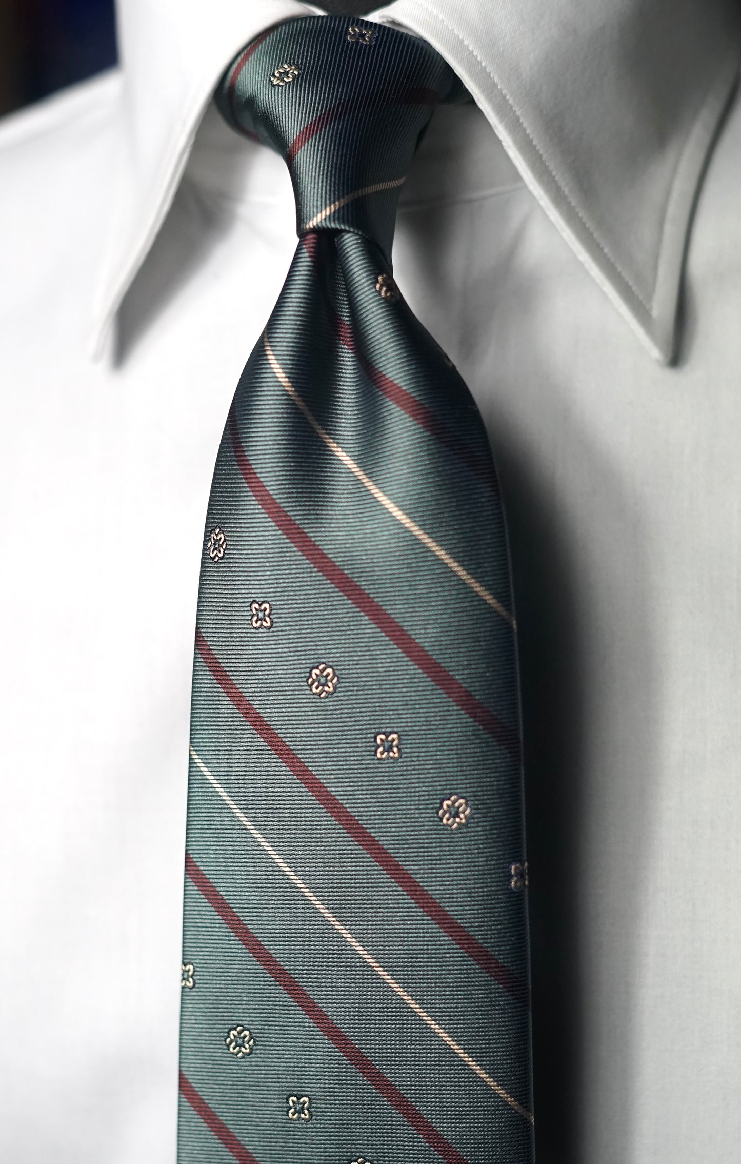 Agatha Green Silk Necktie (Made to Order)