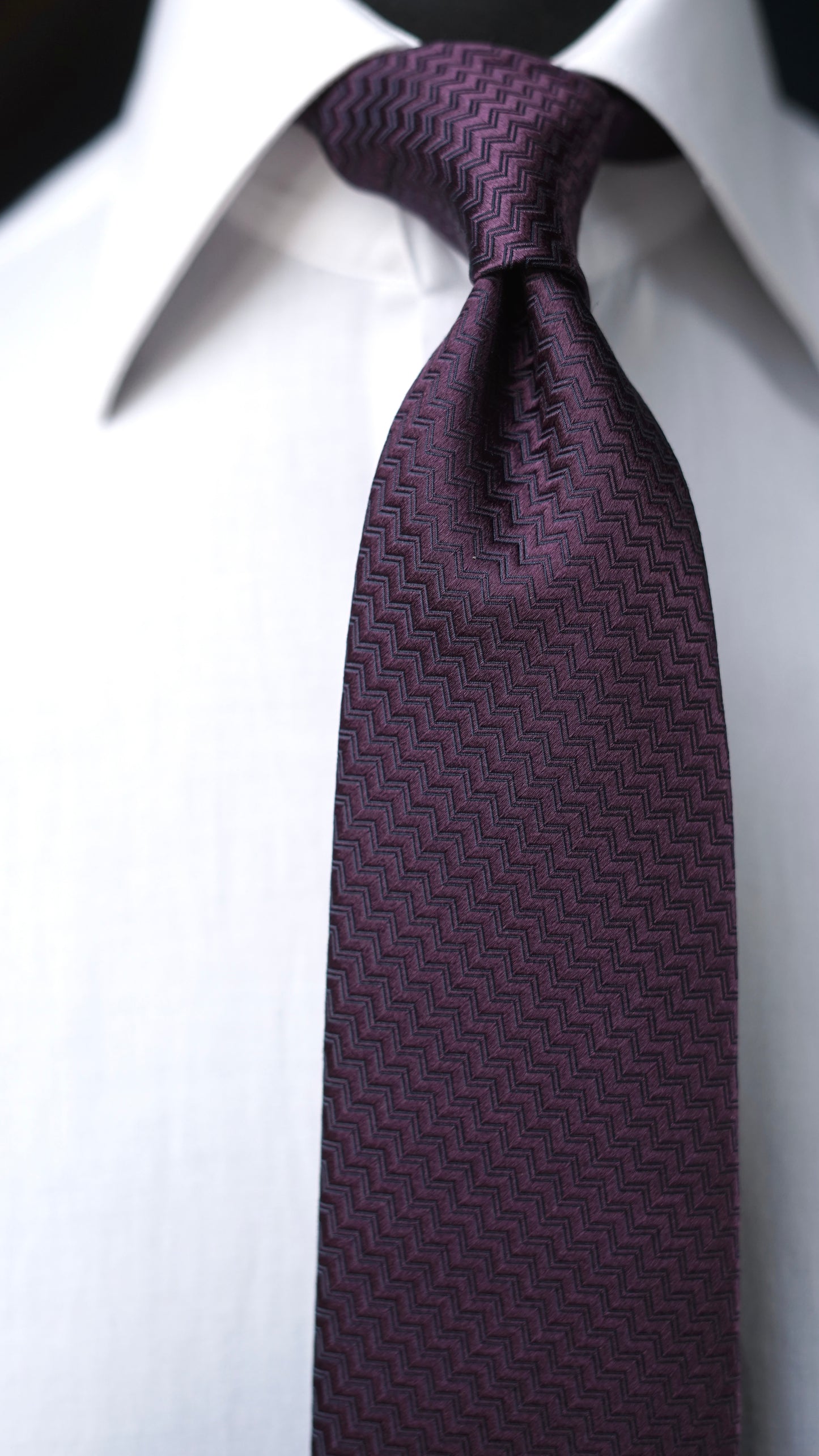 Bespoke Riga Viola Silk Necktie