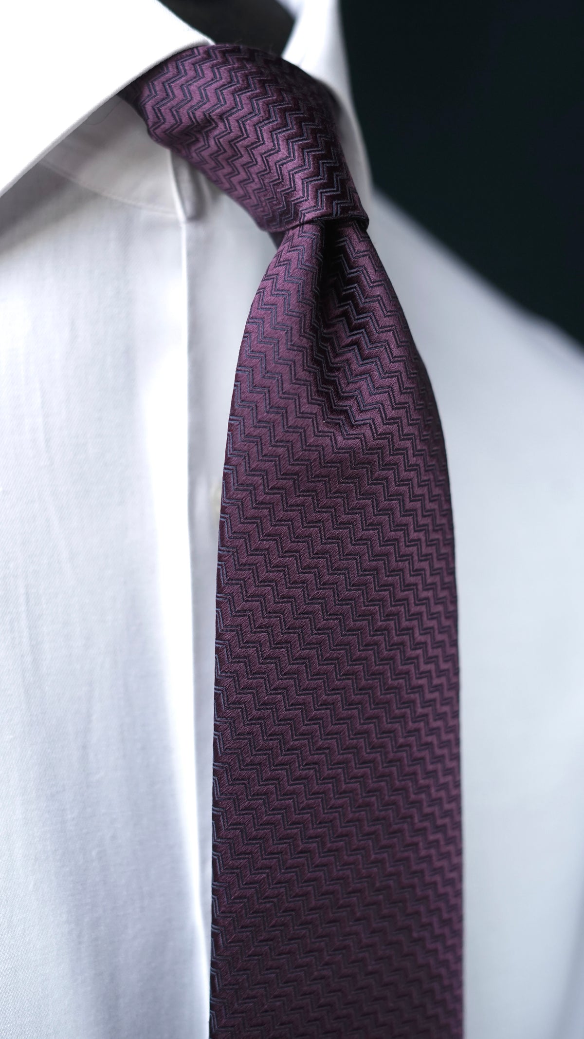 Bespoke Riga Viola Silk Necktie