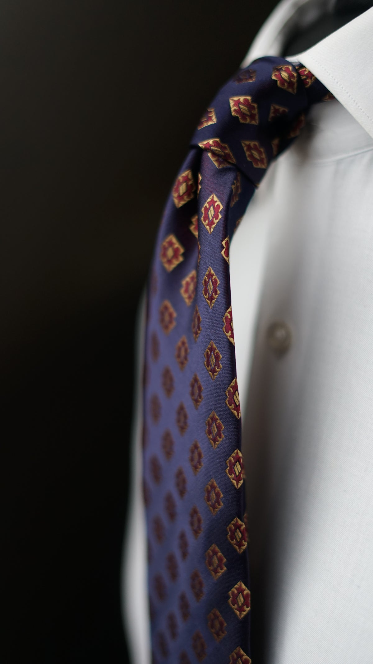 Bespoke Chiostra Bordeaux Silk Necktie