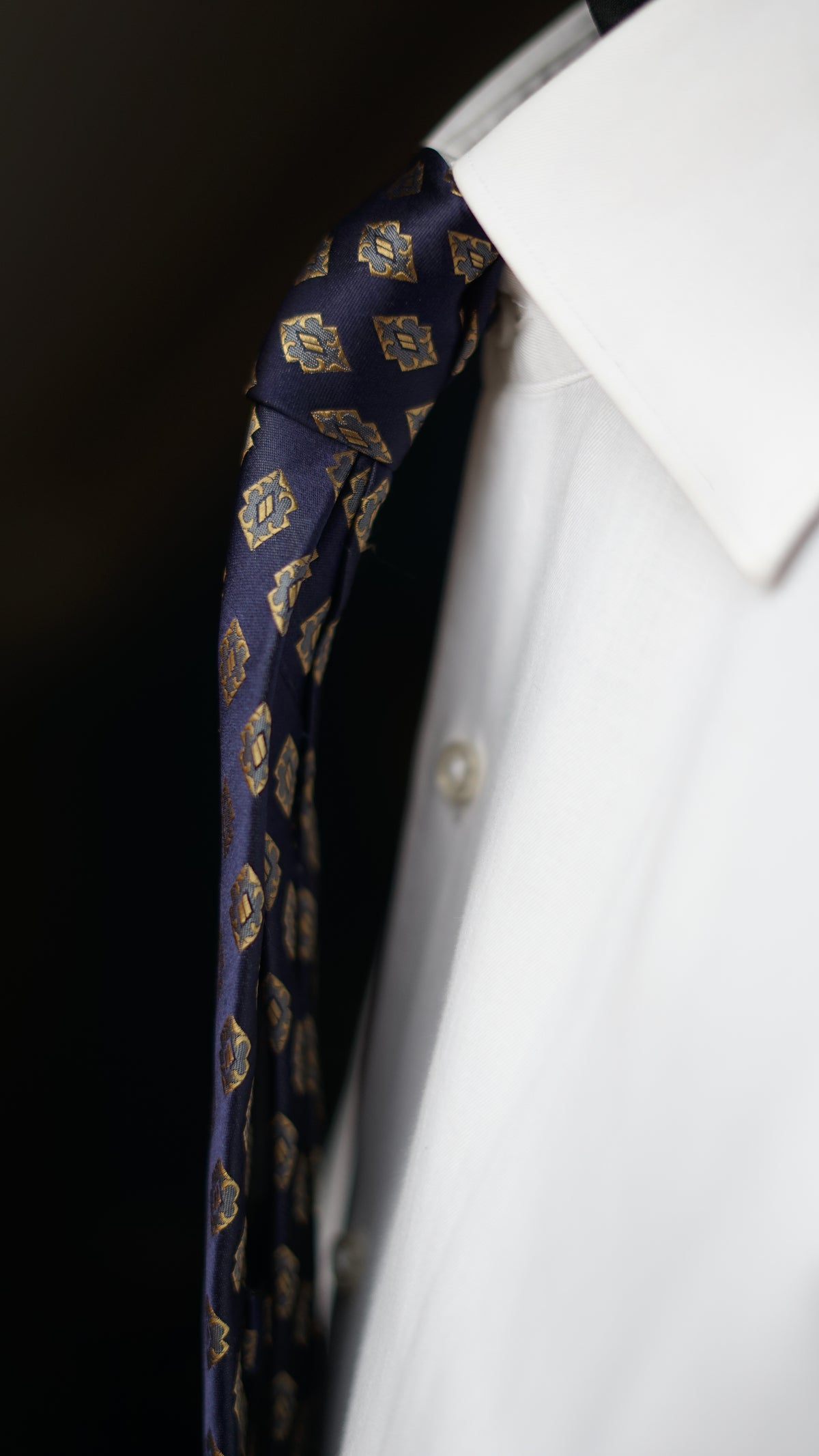 Bespoke Chiostra Sky Silk Necktie