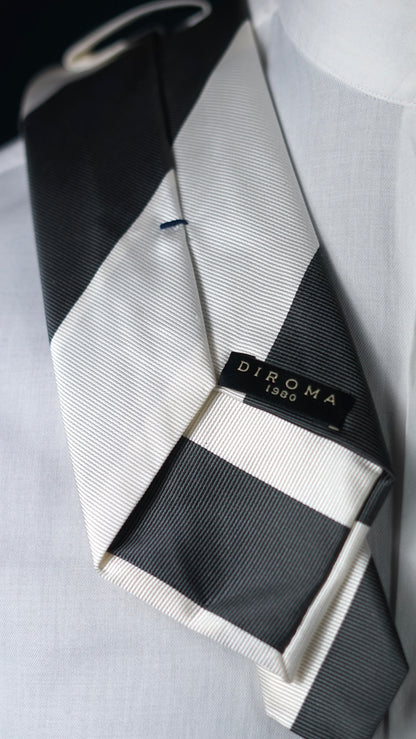 Avorio Grey Silk Necktie