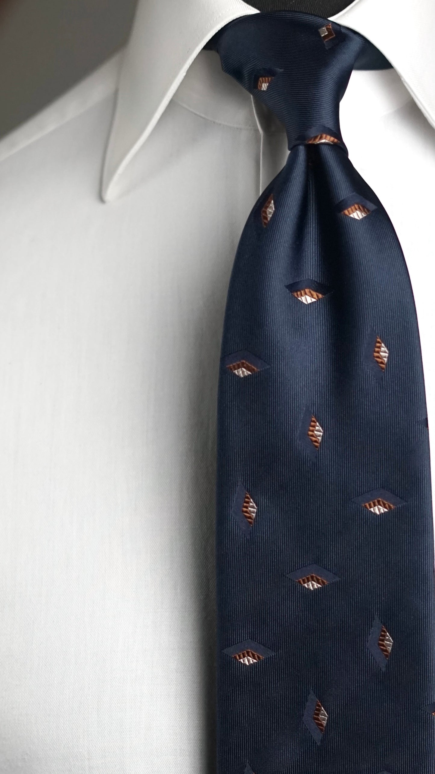 Bespoke Diomeda Navy Silk Necktie