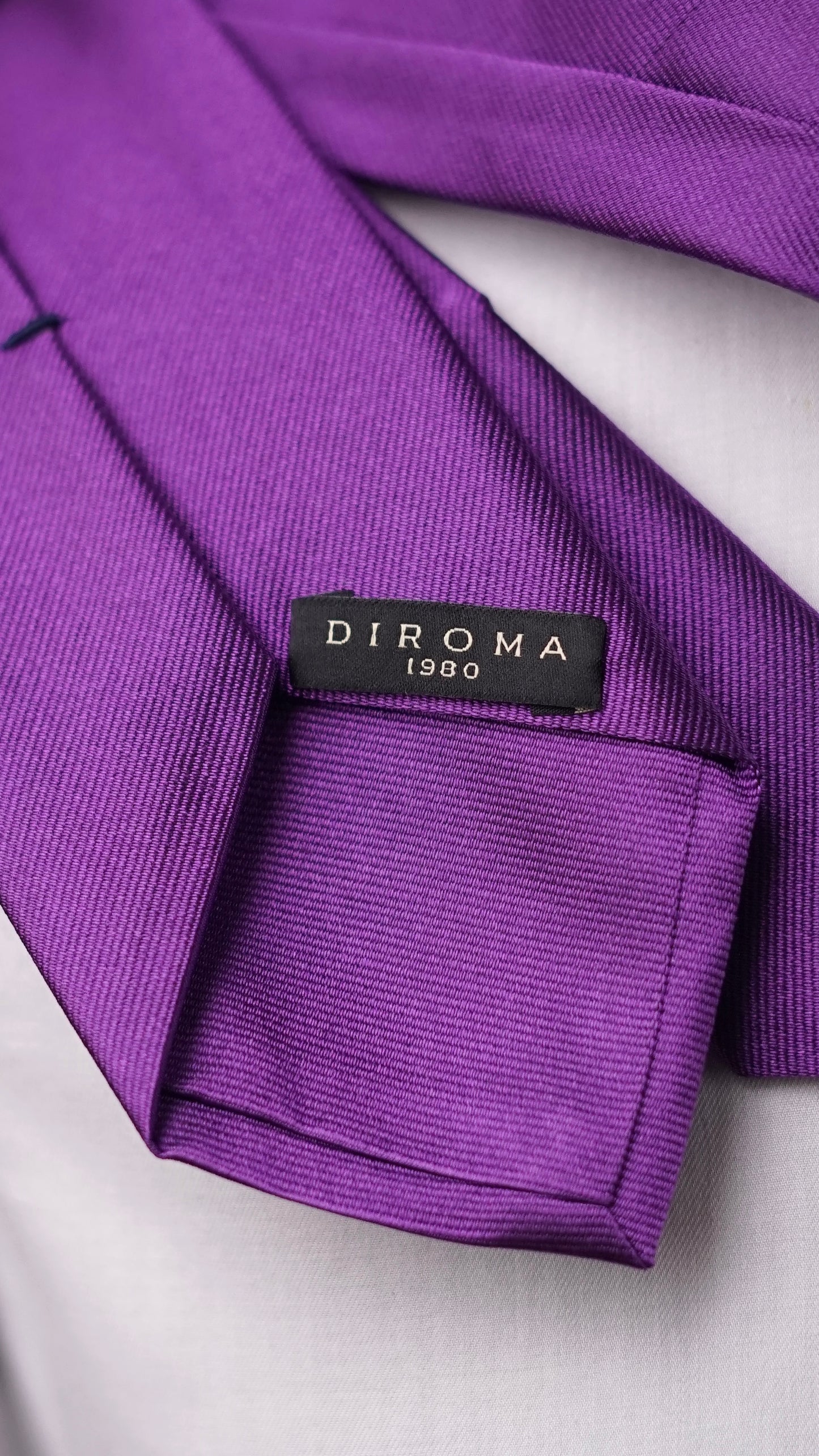 Viola Solida Silk Necktie
